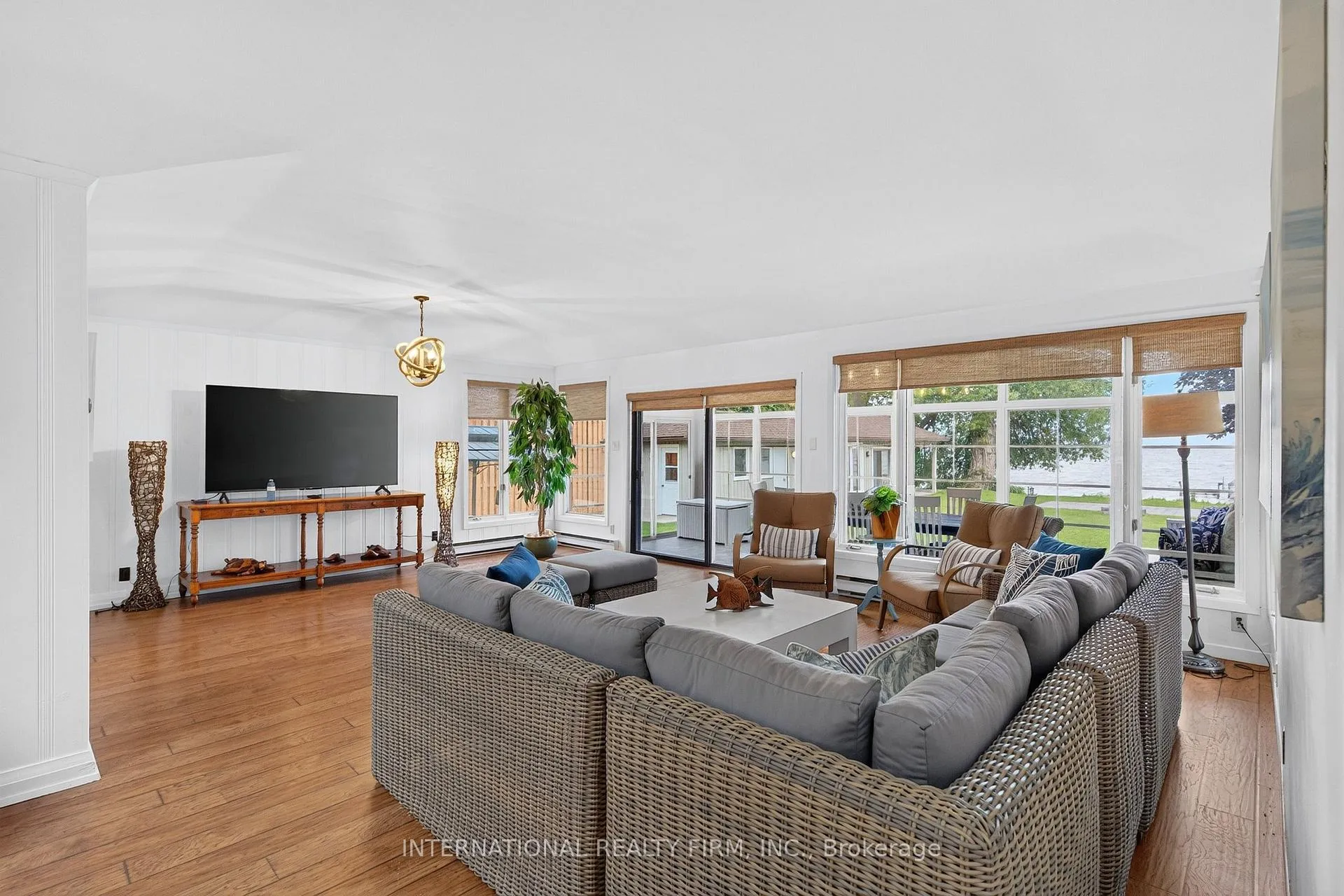 Photo 7 of 2032 Lakeshore Drive, Ramara, Rural Ramara — HOMEH