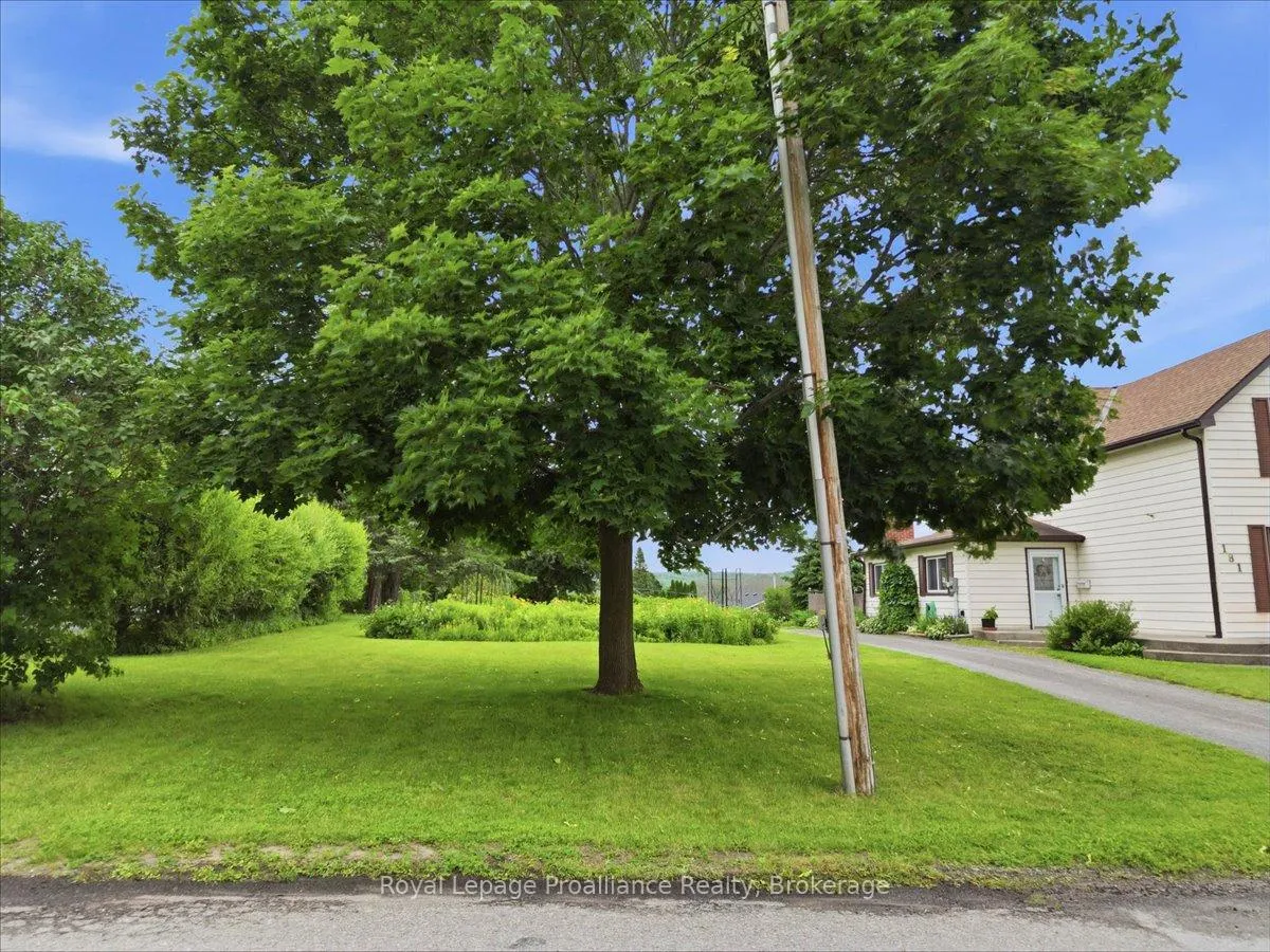Photo 2 of 183 Baker Street, Stirling-Rawdon, Stirling Ward — HOMEH