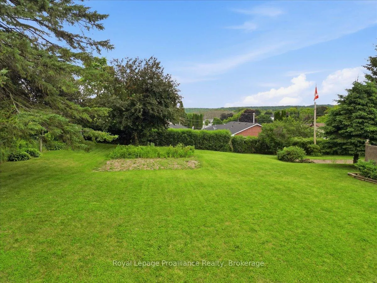 Photo 7 of 183 Baker Street, Stirling-Rawdon, Stirling Ward — HOMEH