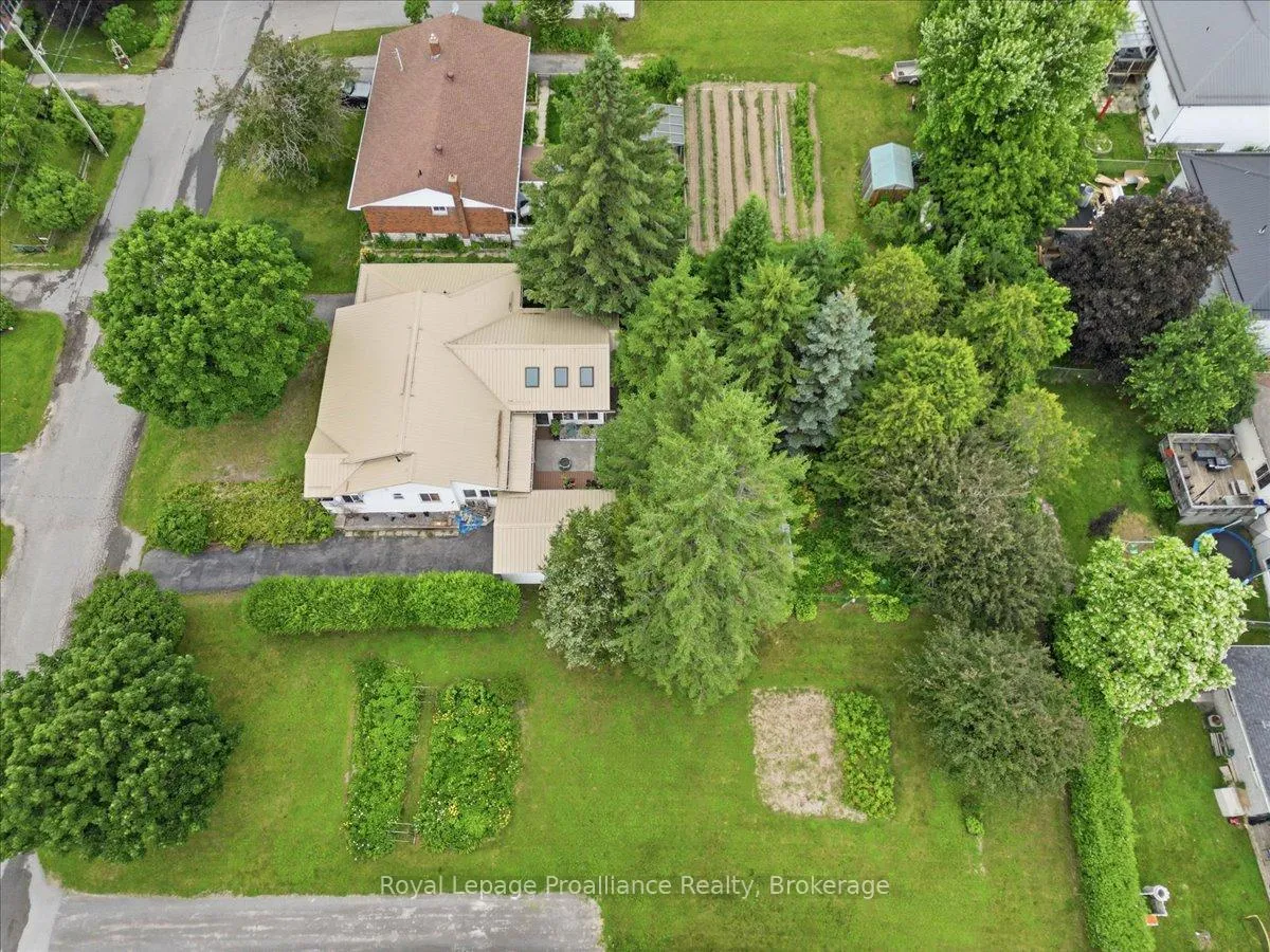 Photo 12 of 183 Baker Street, Stirling-Rawdon, Stirling Ward — HOMEH