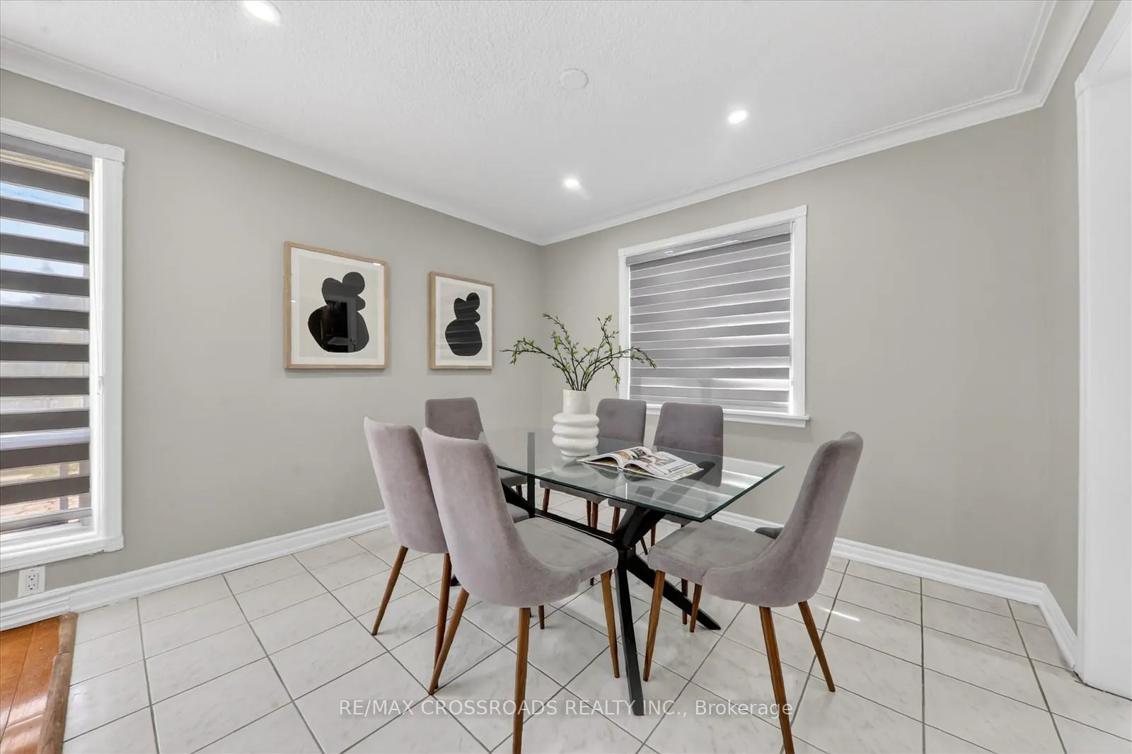 Photo 11 of 18 De Marco Boulevard, North York, Rustic — HOMEH