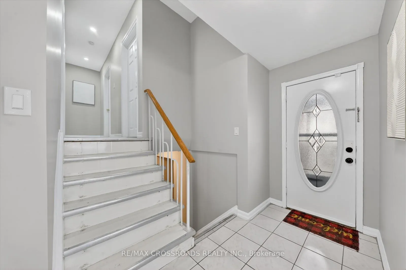 Photo 15 of 18 De Marco Boulevard, North York, Rustic — HOMEH