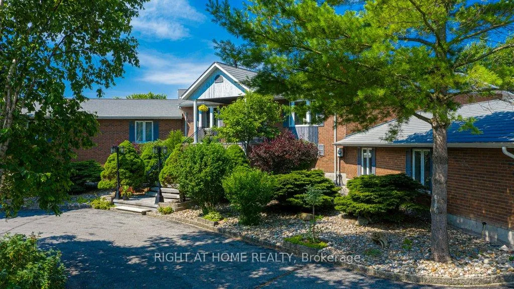 Photo 6 of 550 Queen Street E, Gananoque, Gananoque — HOMEH