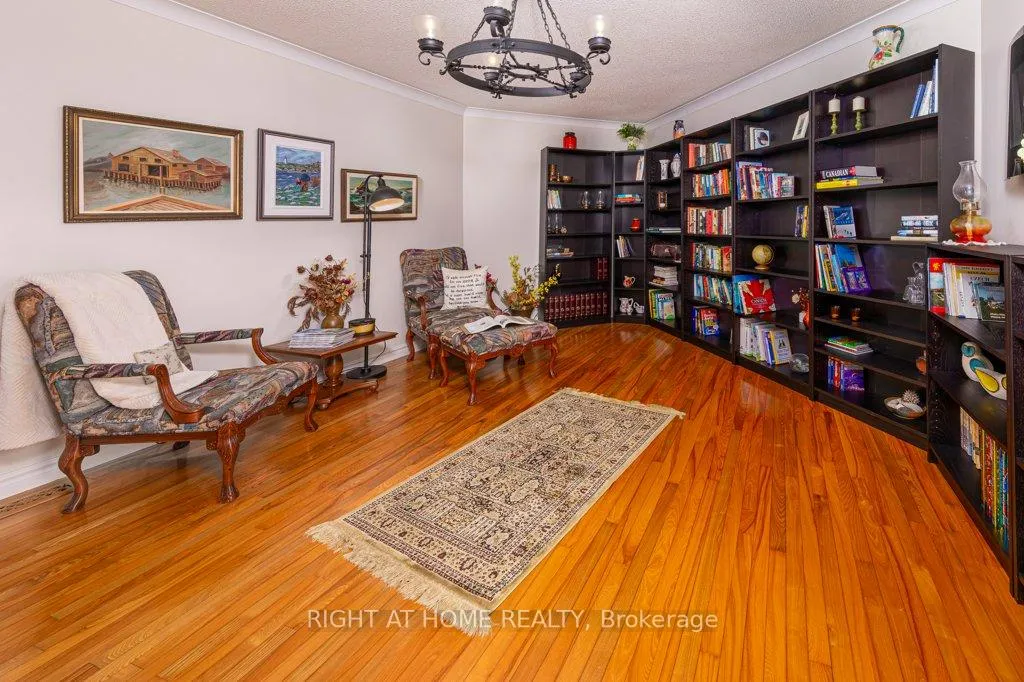 Photo 18 of 550 Queen Street E, Gananoque, Gananoque — HOMEH