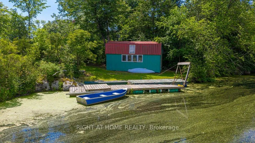 Photo 40 of 550 Queen Street E, Gananoque, Gananoque — HOMEH