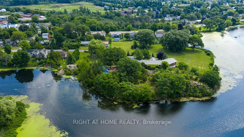 Photo 48 of 550 Queen Street E, Gananoque, Gananoque — HOMEH