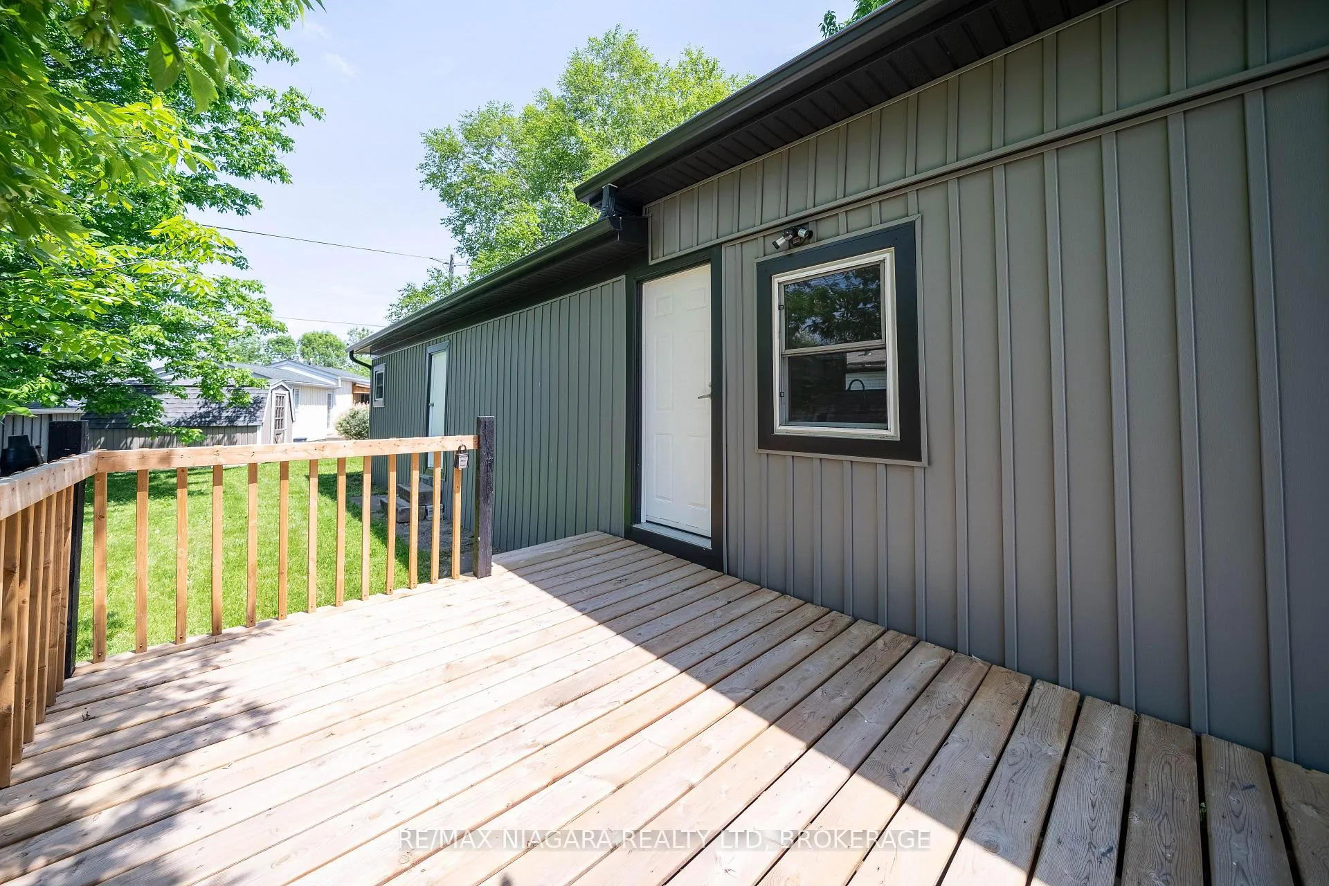 Photo 2 of 4595 Abigail Lane, Lincoln, Beamsville — HOMEH
