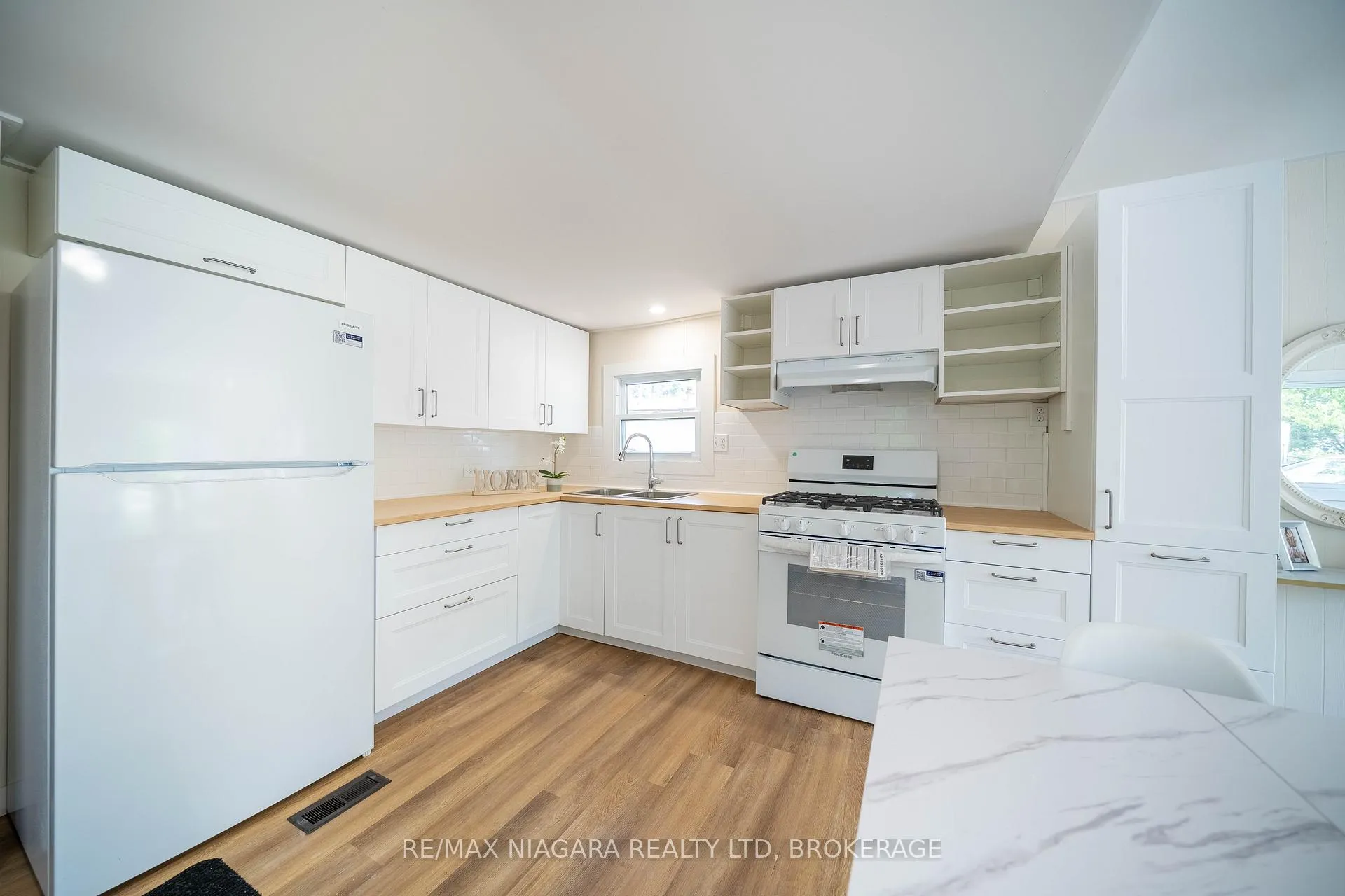 Photo 10 of 4595 Abigail Lane, Lincoln, Beamsville — HOMEH
