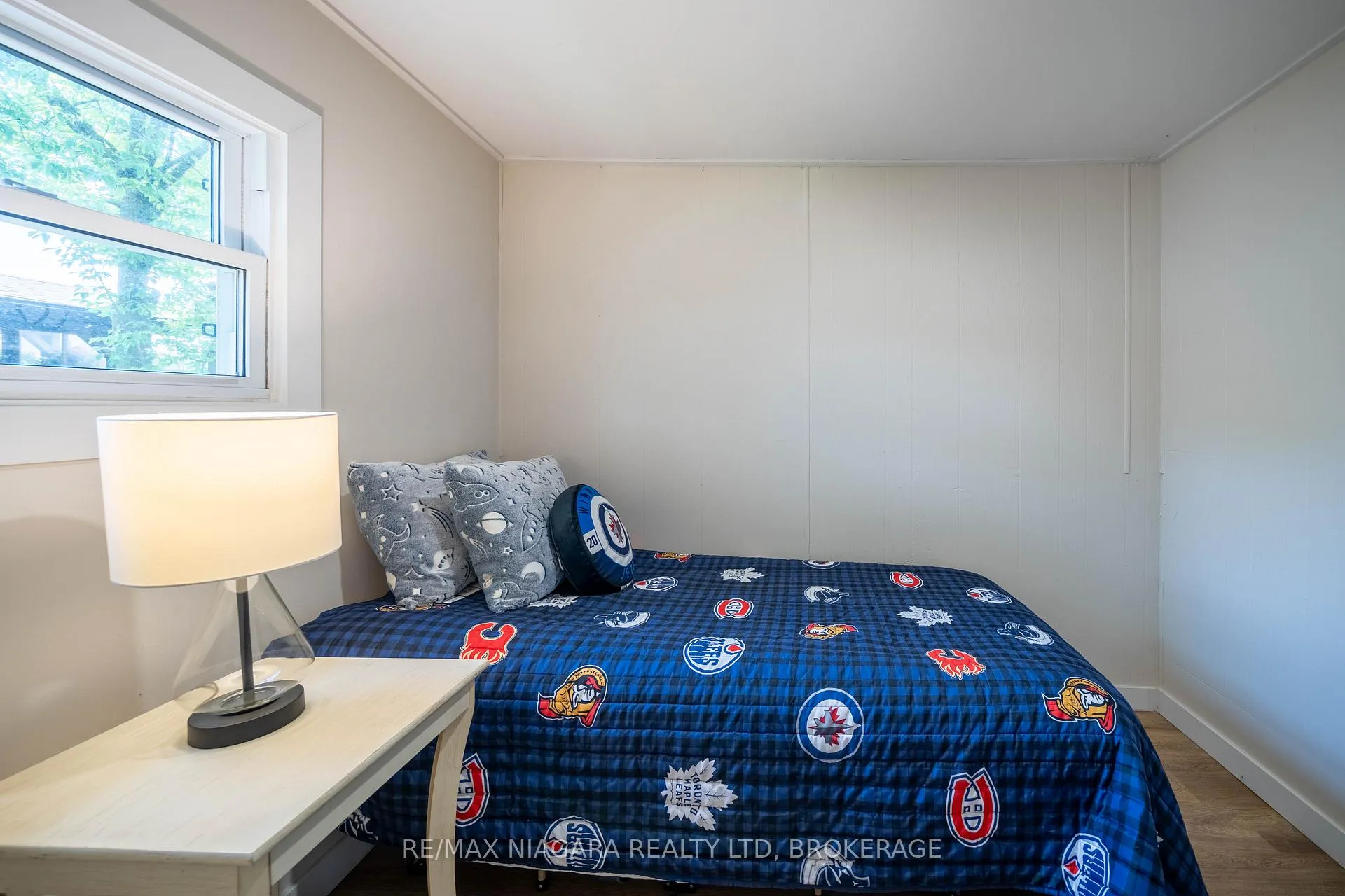 Photo 12 of 4595 Abigail Lane, Lincoln, Beamsville — HOMEH