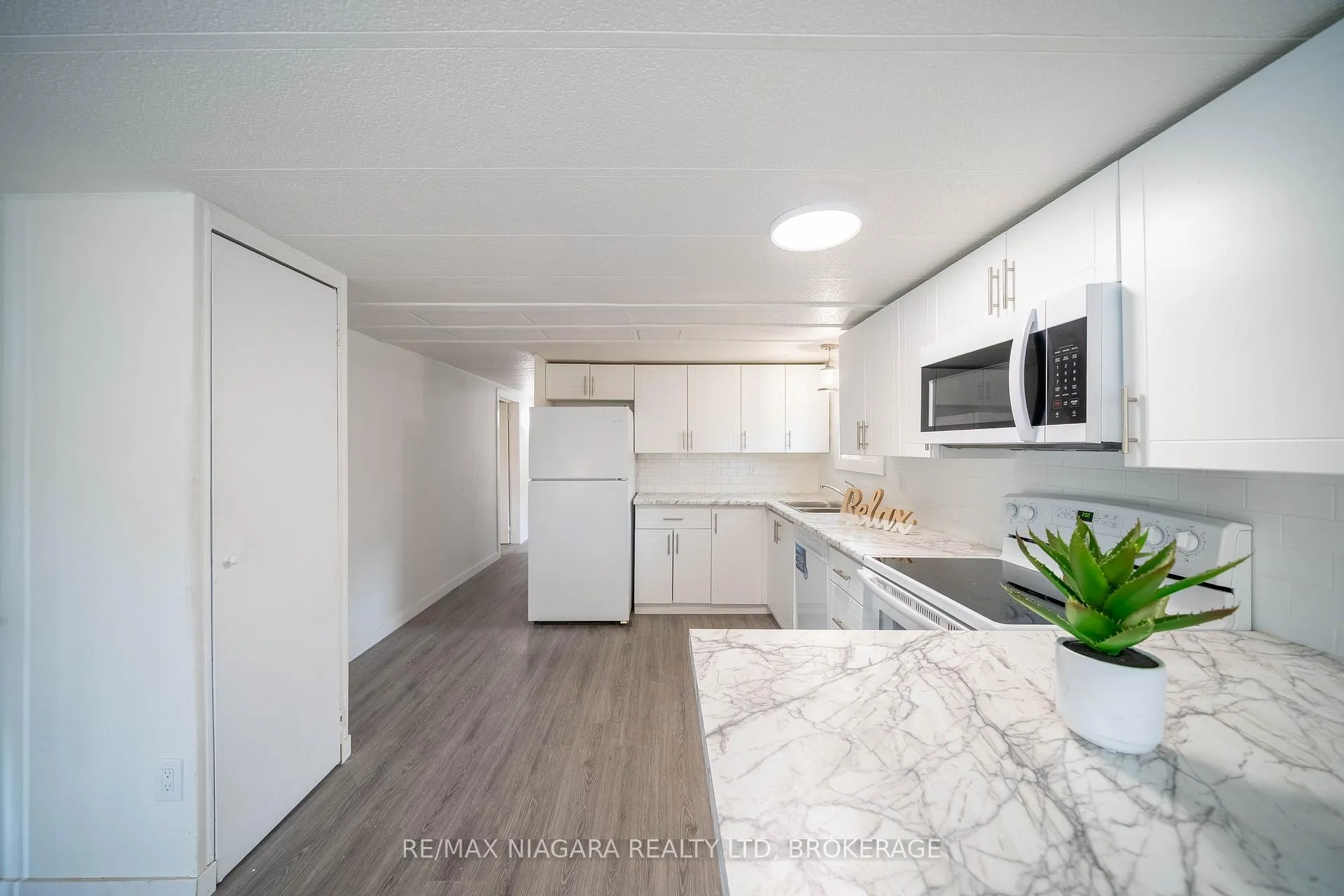 Photo 10 of 4597 Martha Lane, Lincoln, Beamsville — HOMEH