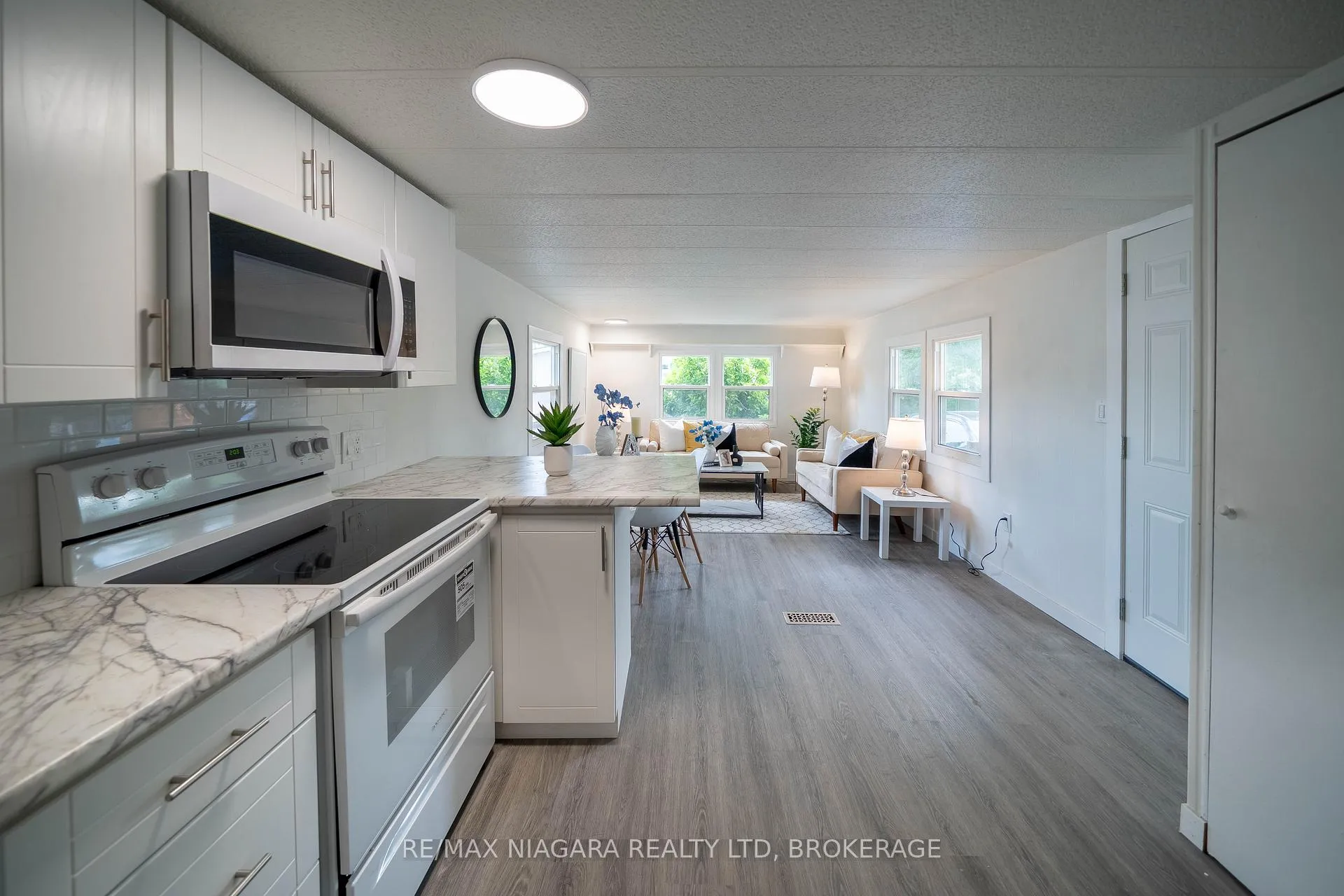 Photo 12 of 4597 Martha Lane, Lincoln, Beamsville — HOMEH