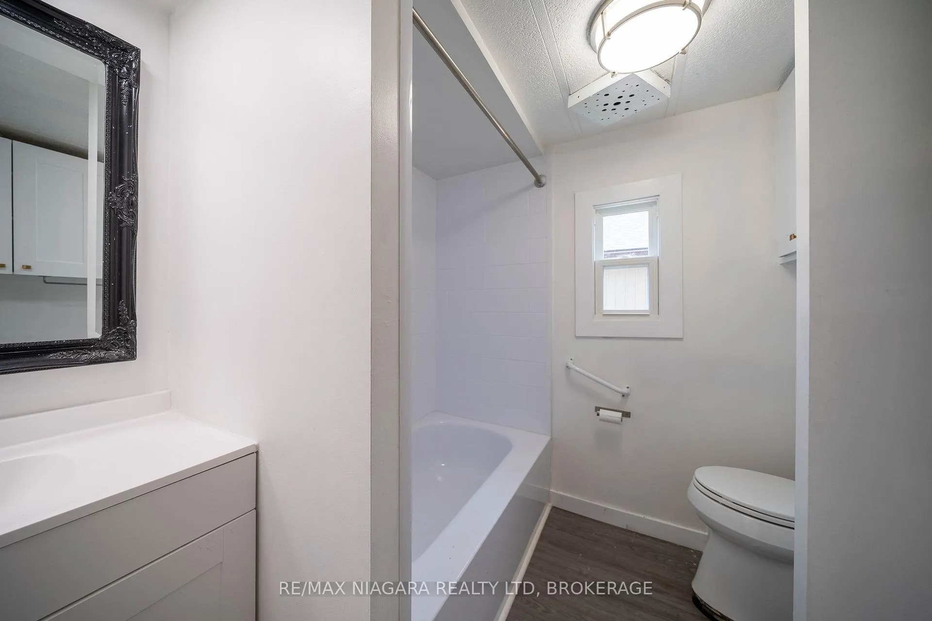 Photo 16 of 4597 Martha Lane, Lincoln, Beamsville — HOMEH