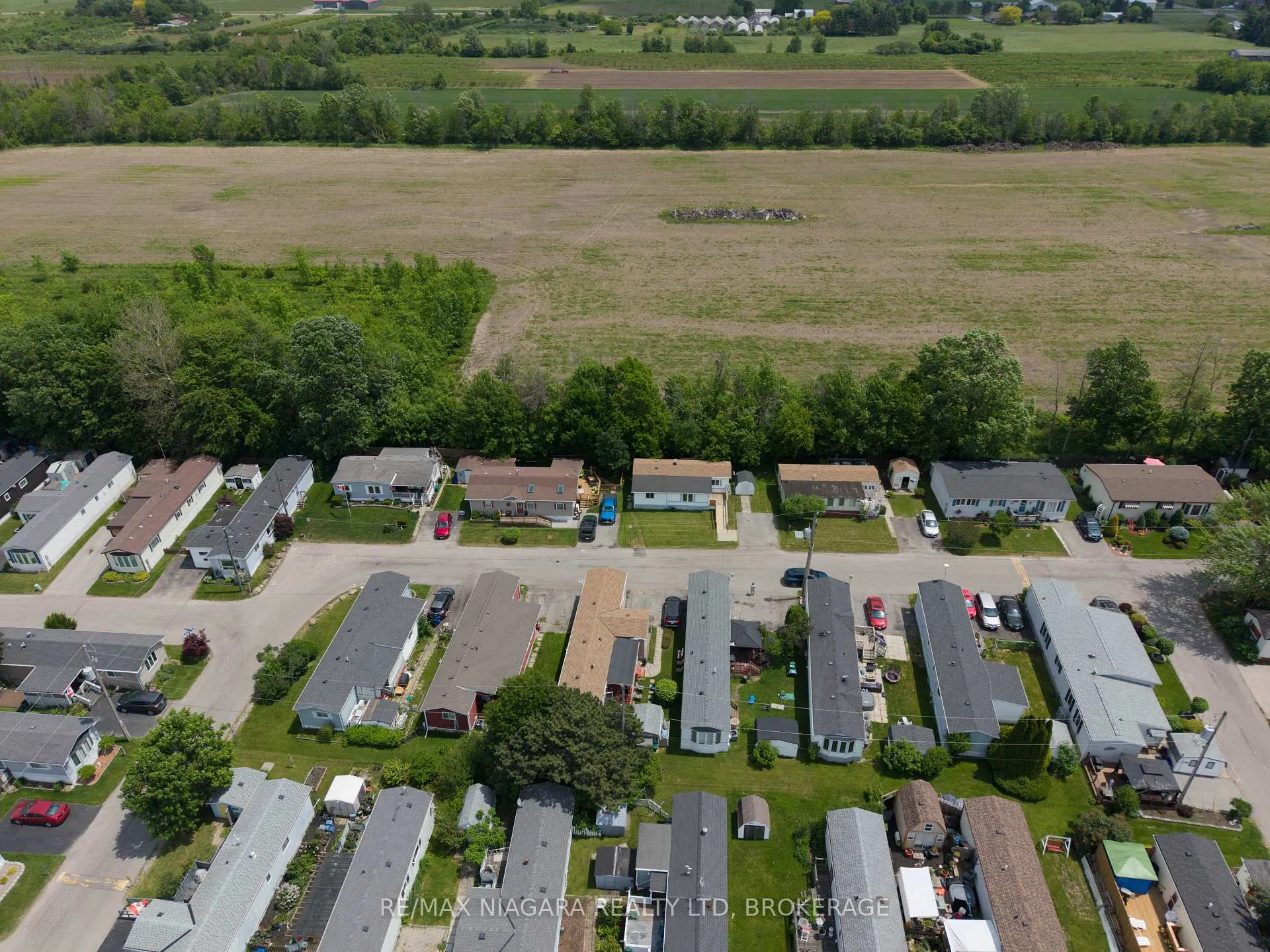 Photo 24 of 4597 Martha Lane, Lincoln, Beamsville — HOMEH