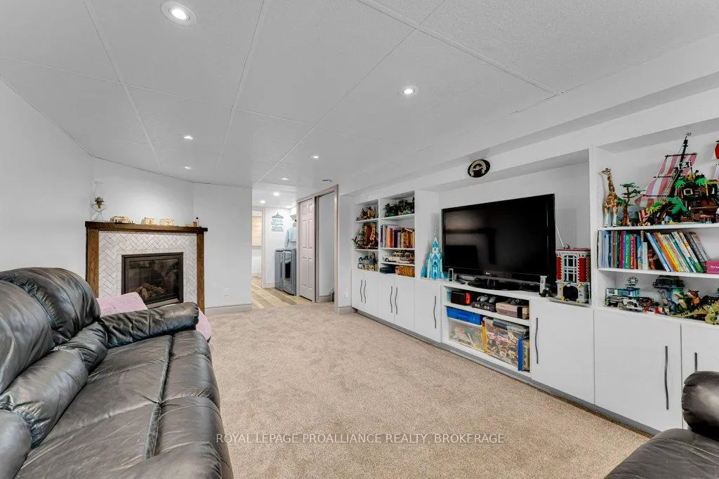 Photo 28 of 988 Hudson Drive, Kingston, South of Taylor-Kidd Blvd — HOMEH