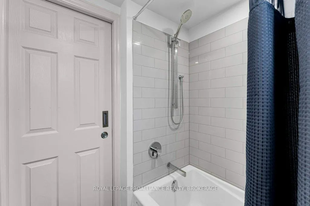 Photo 32 of 988 Hudson Drive, Kingston, South of Taylor-Kidd Blvd — HOMEH