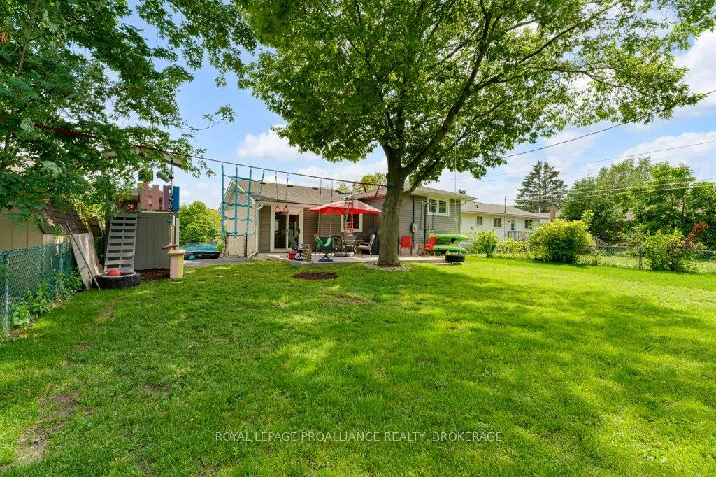 Photo 39 of 988 Hudson Drive, Kingston, South of Taylor-Kidd Blvd — HOMEH