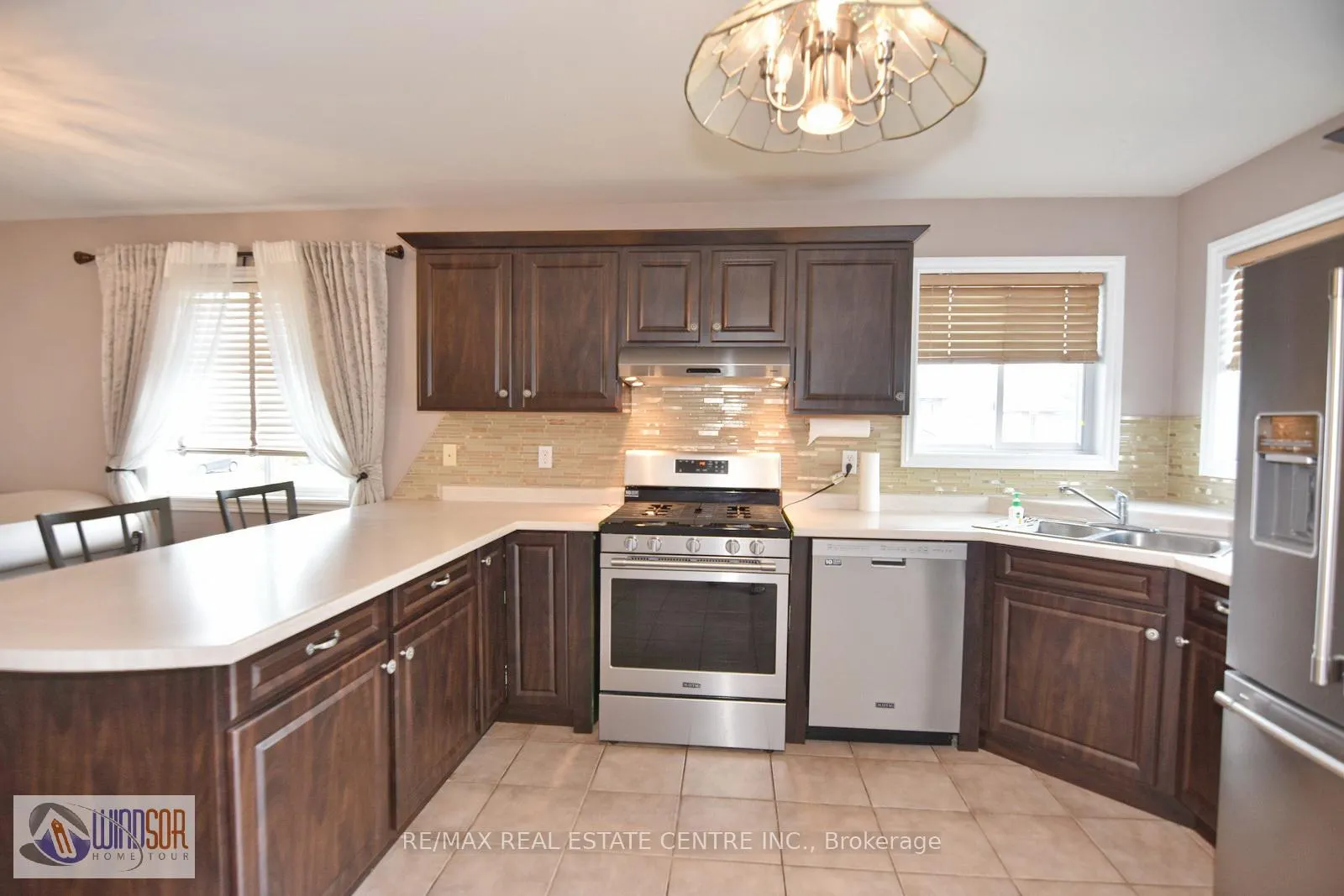 Photo 8 of 3602 Holburn Street, Windsor — HOMEH