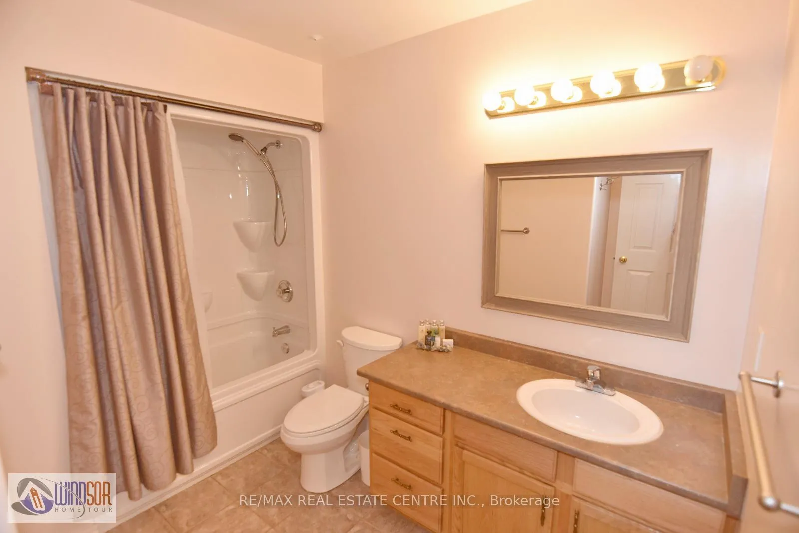 Photo 24 of 3602 Holburn Street, Windsor — HOMEH