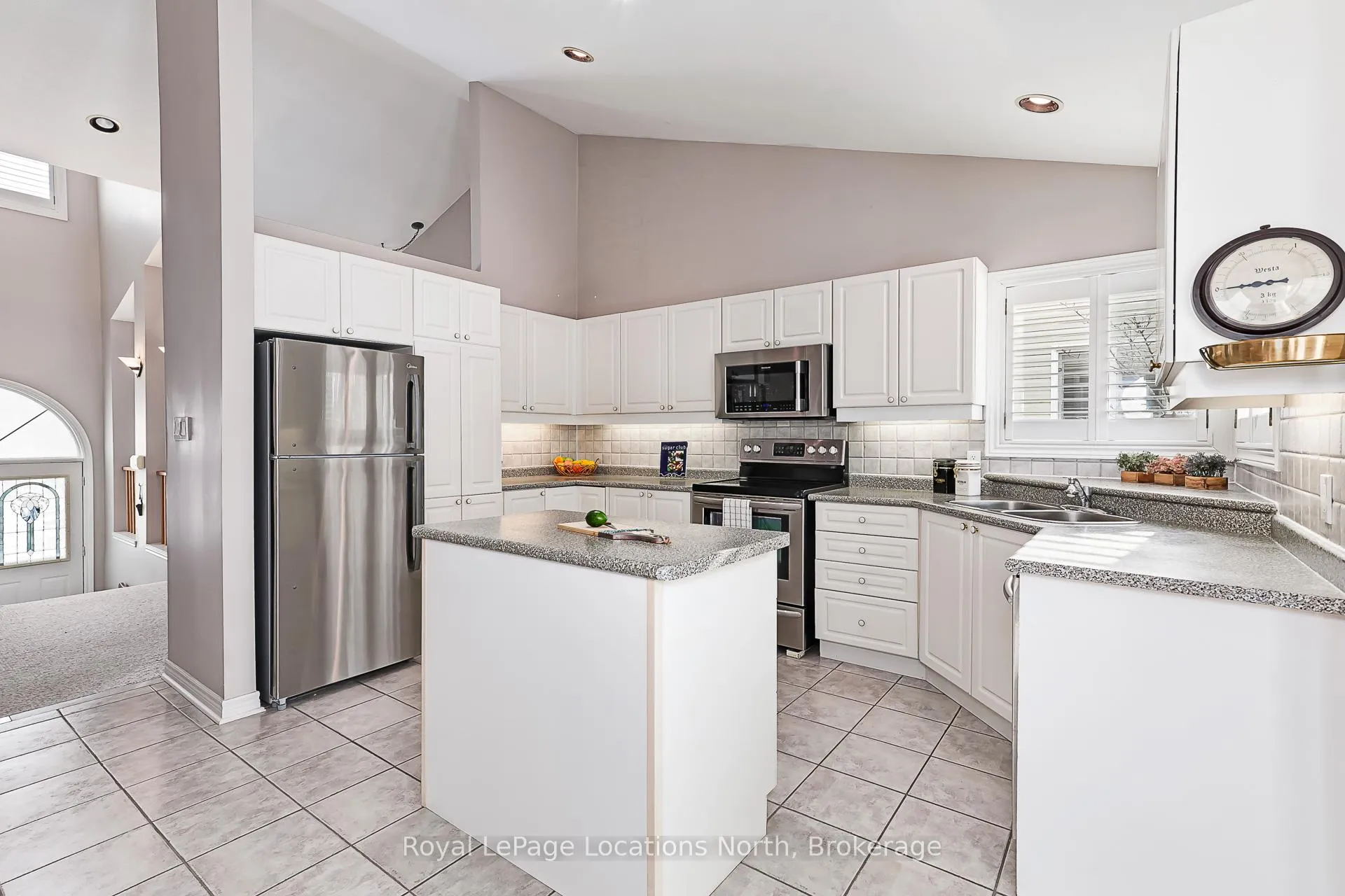 Photo 11 of 57 Barker Boulevard, Collingwood — HOMEH