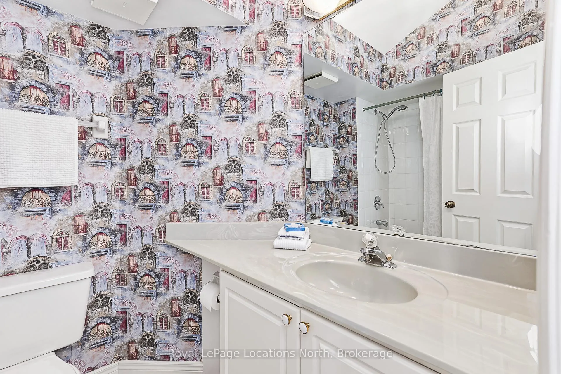 Photo 27 of 57 Barker Boulevard, Collingwood — HOMEH