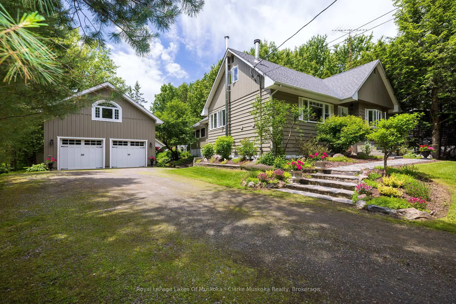 Photo 1 of 43 Maple St, Seguin — HOMEH