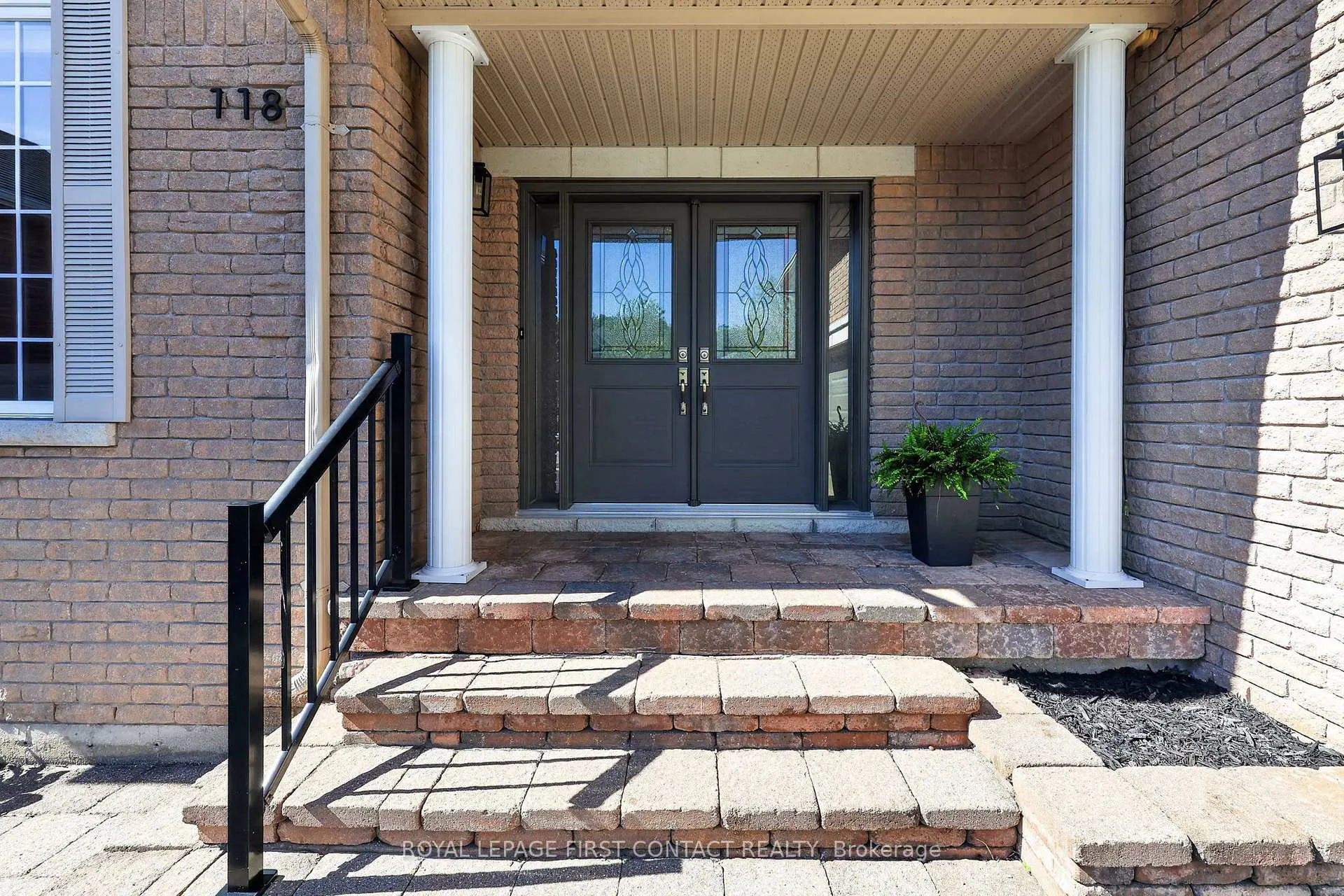 Photo 2 of 118 Cumming Drive, Barrie, Ardagh — HOMEH