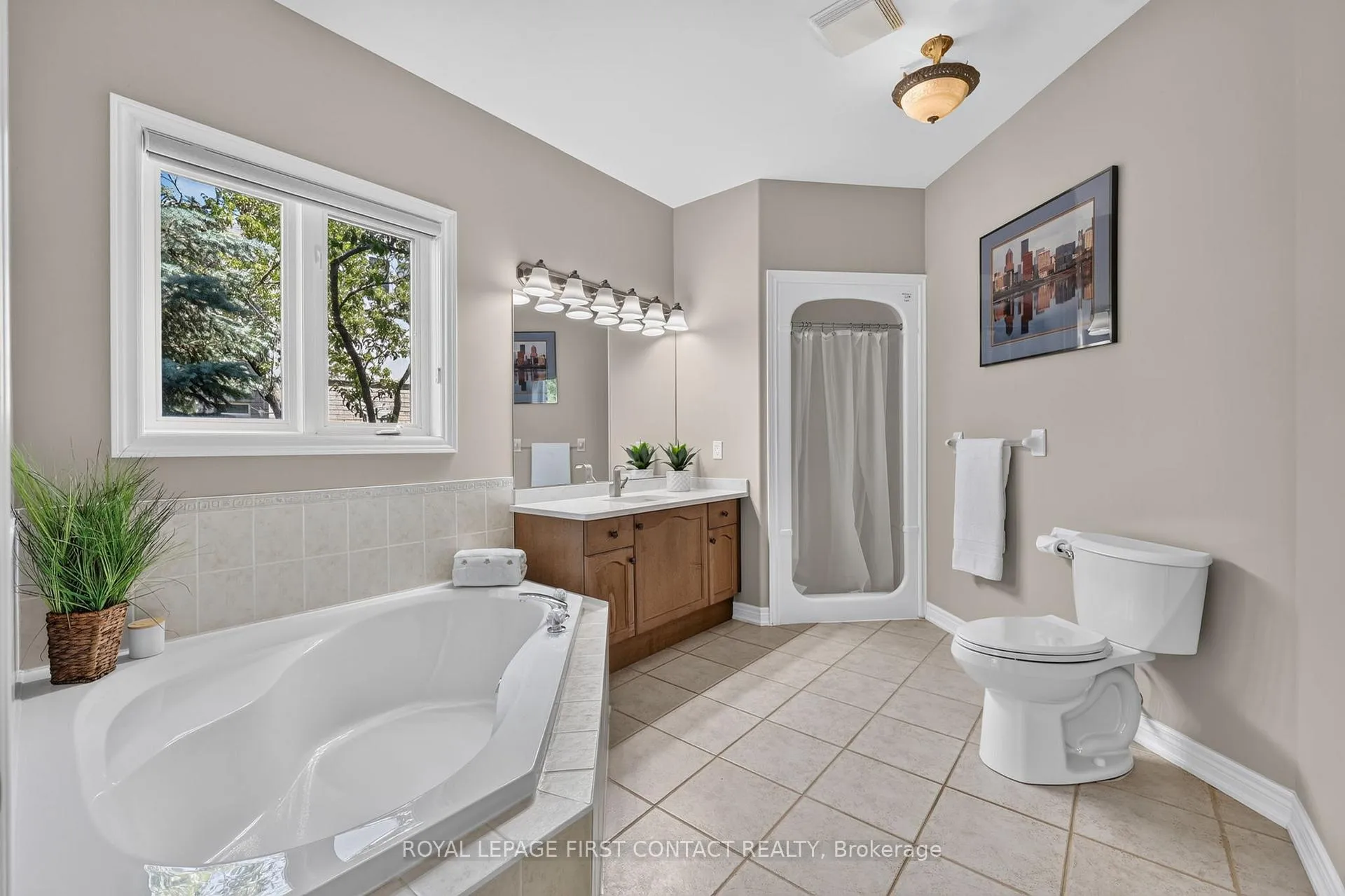 Photo 13 of 118 Cumming Drive, Barrie, Ardagh — HOMEH