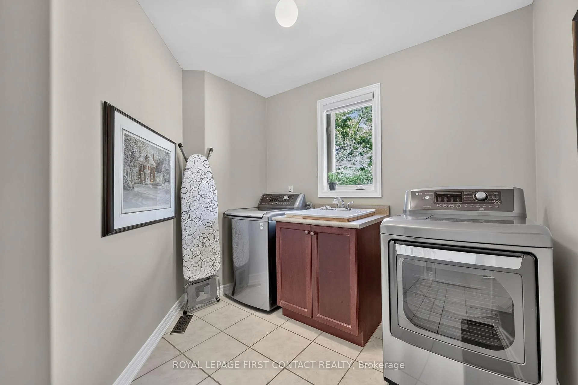 Photo 15 of 118 Cumming Drive, Barrie, Ardagh — HOMEH