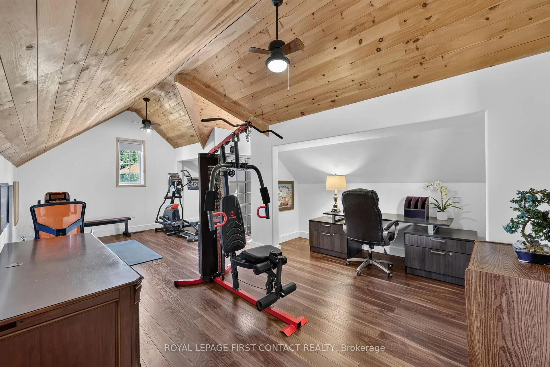 Photo 18 of 118 Cumming Drive, Barrie, Ardagh — HOMEH