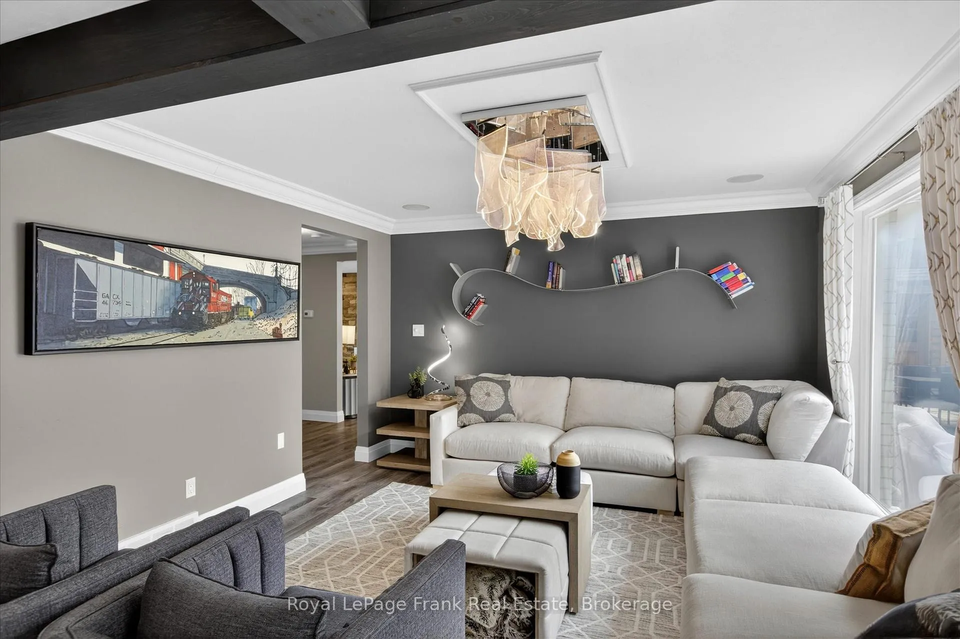 Photo 6 of 959 Weller Street, Peterborough, Monaghan Ward 2 — HOMEH