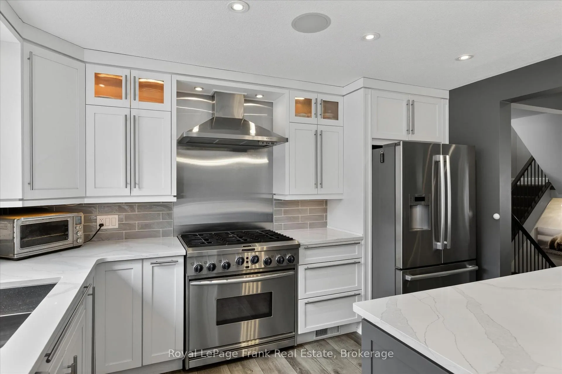 Photo 10 of 959 Weller Street, Peterborough, Monaghan Ward 2 — HOMEH