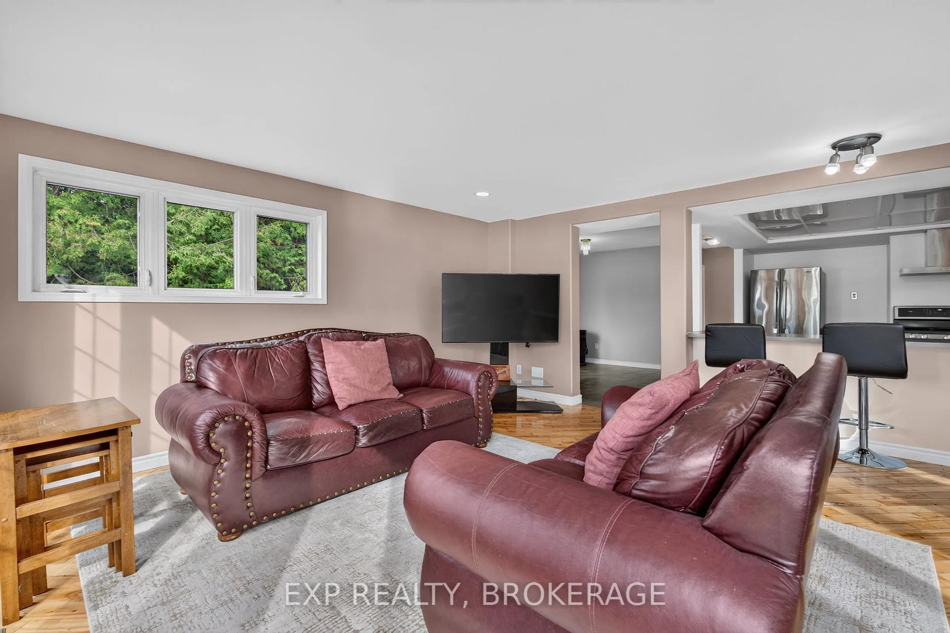 Photo 9 of 1048 Lark Lane, Frontenac, Frontenac South — HOMEH