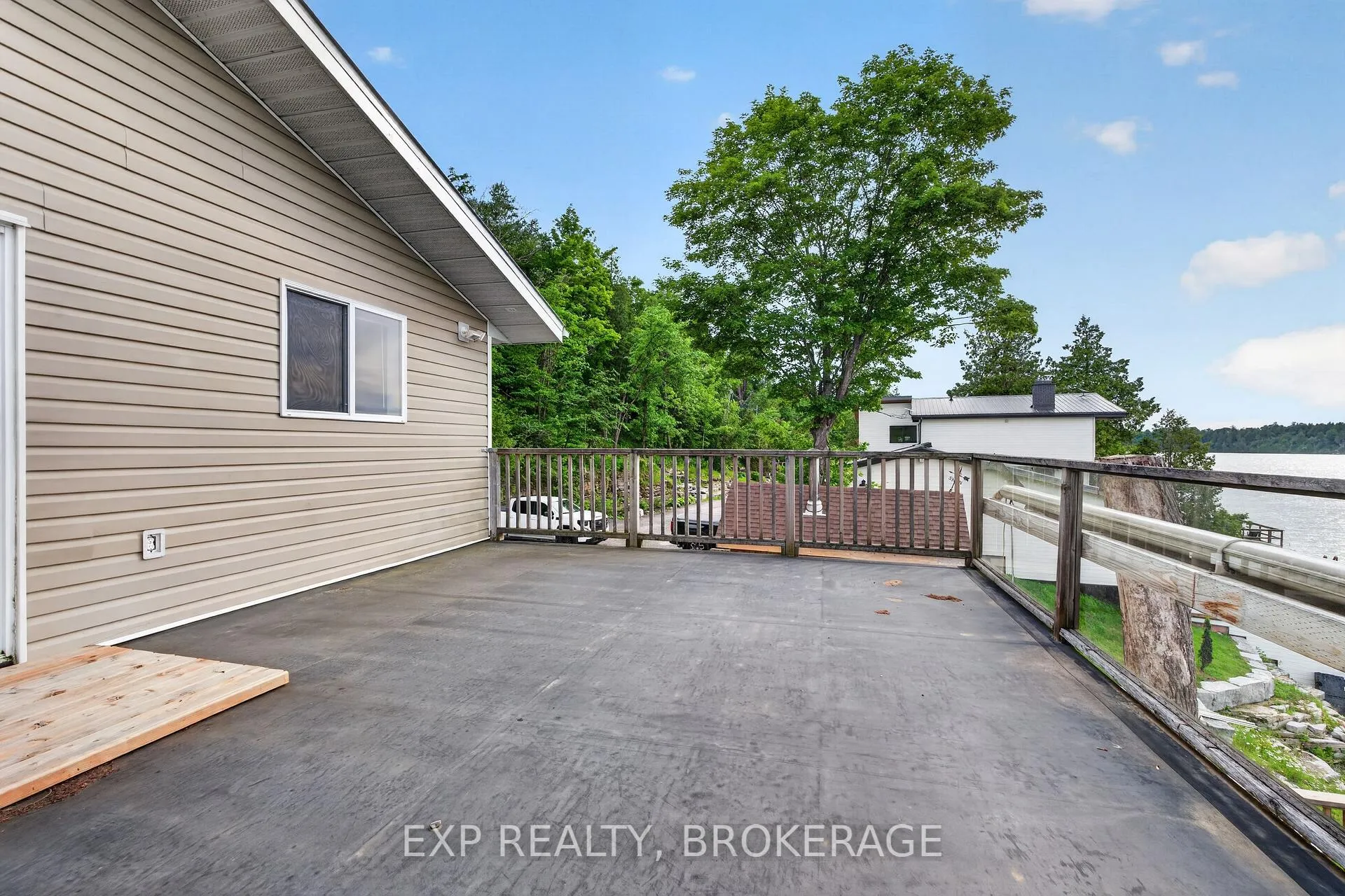 Photo 24 of 1048 Lark Lane, Frontenac, Frontenac South — HOMEH