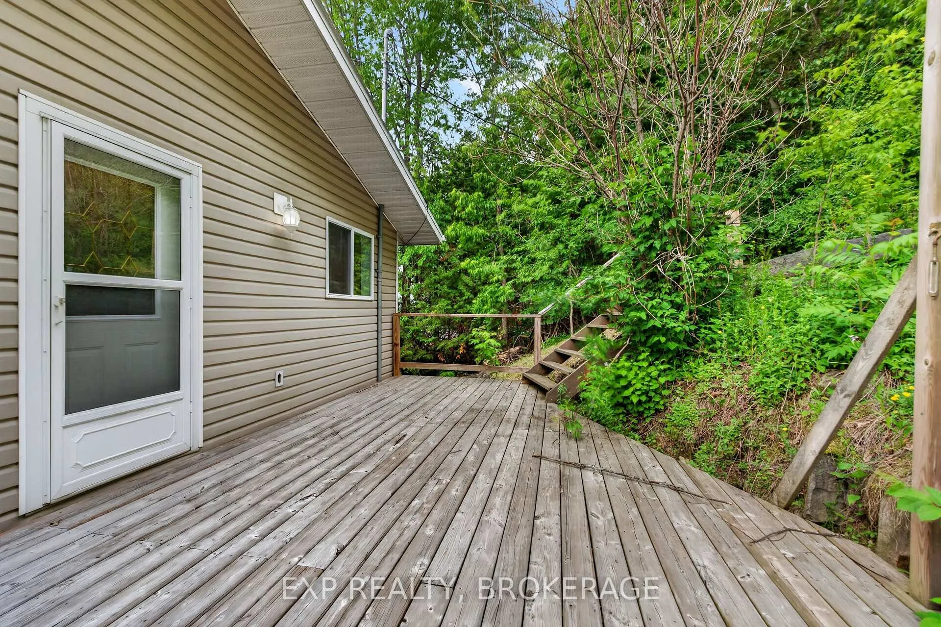 Photo 31 of 1048 Lark Lane, Frontenac, Frontenac South — HOMEH