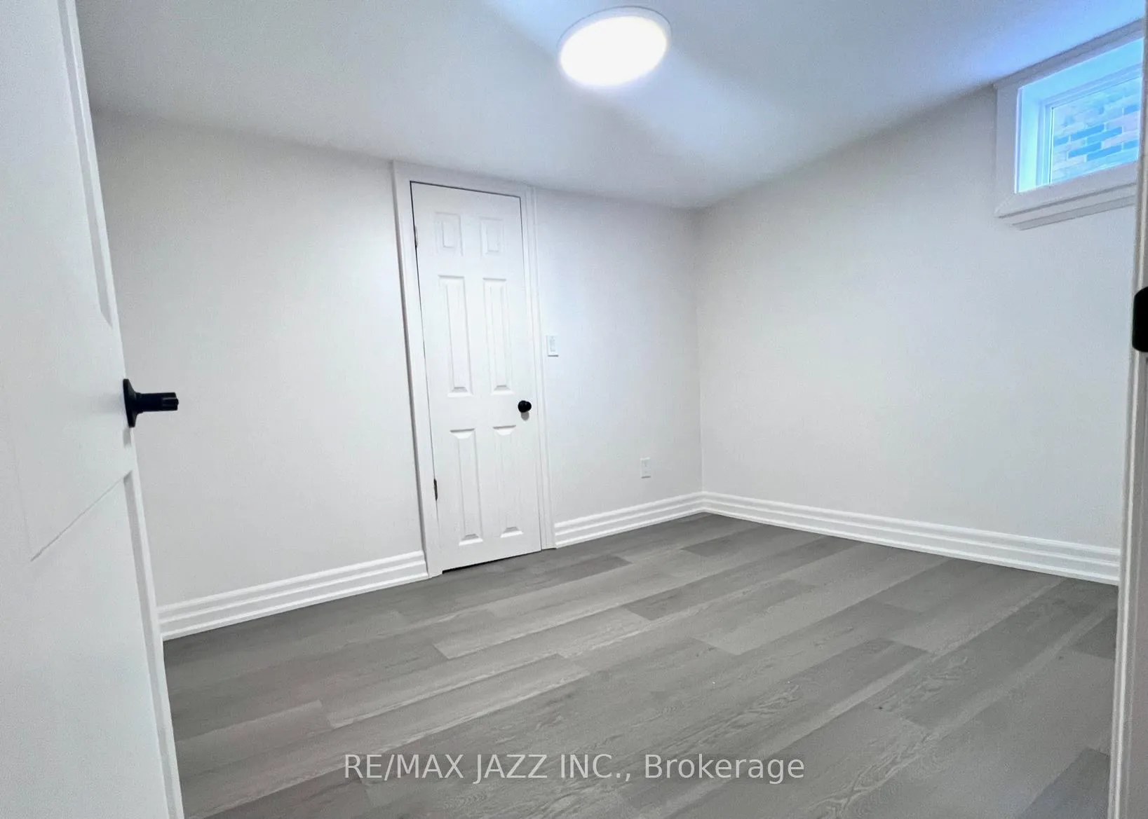 Photo 3 of 127 Verdun Road, Oshawa, Central — HOMEH