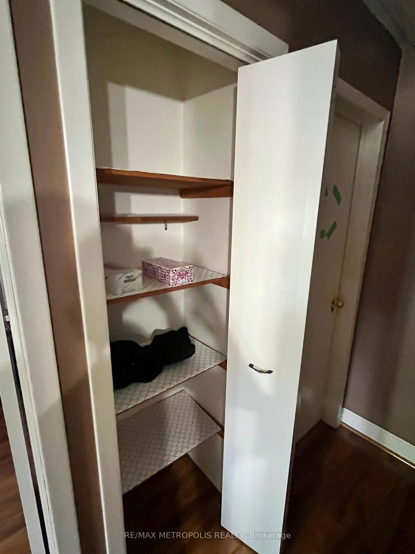 Photo 19 of Unit MAIN, 708 Glen Forrest Boulevard, Waterloo — HOMEH