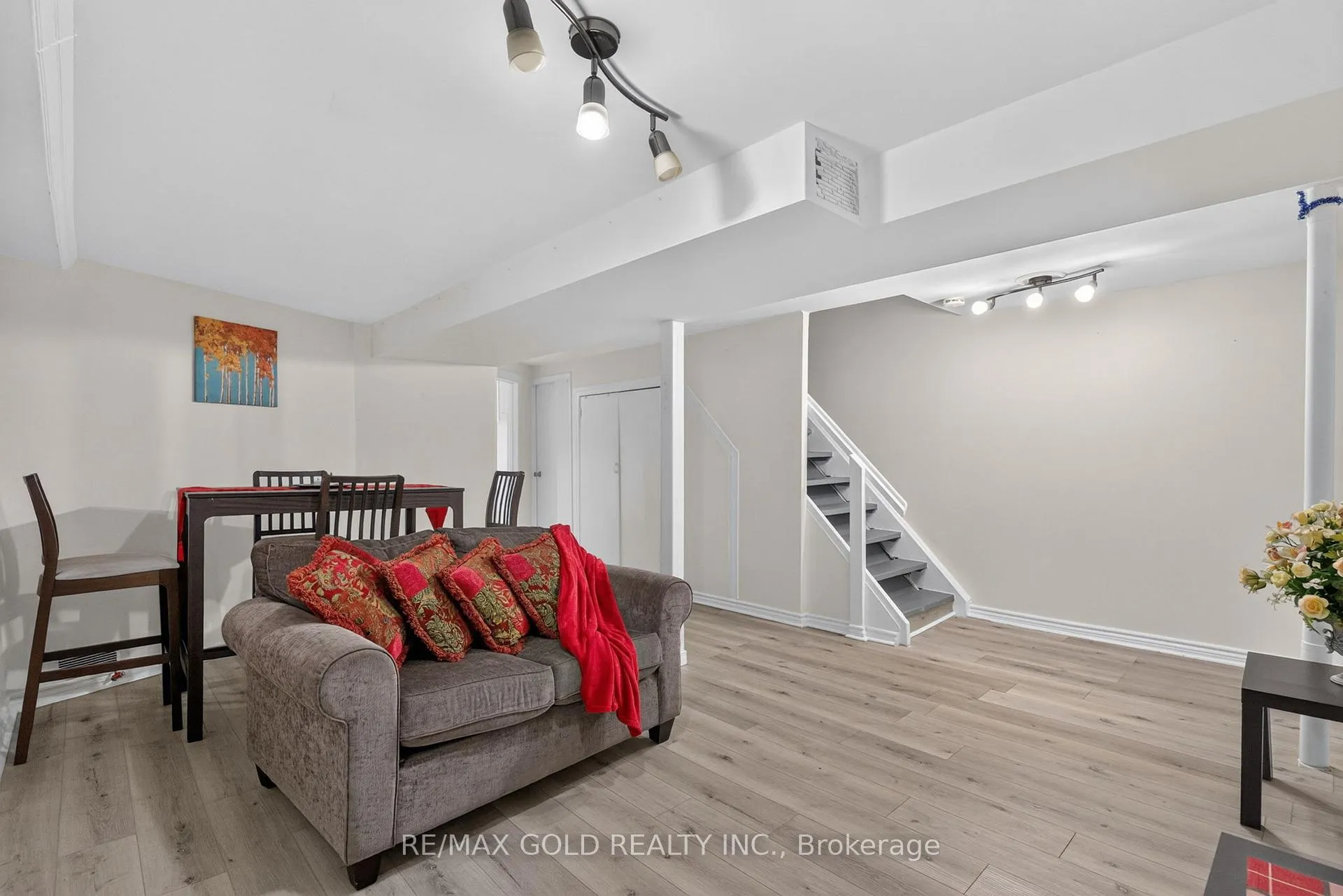 Photo 28 of 83 Cathcart Crescent, Brampton, Avondale — HOMEH