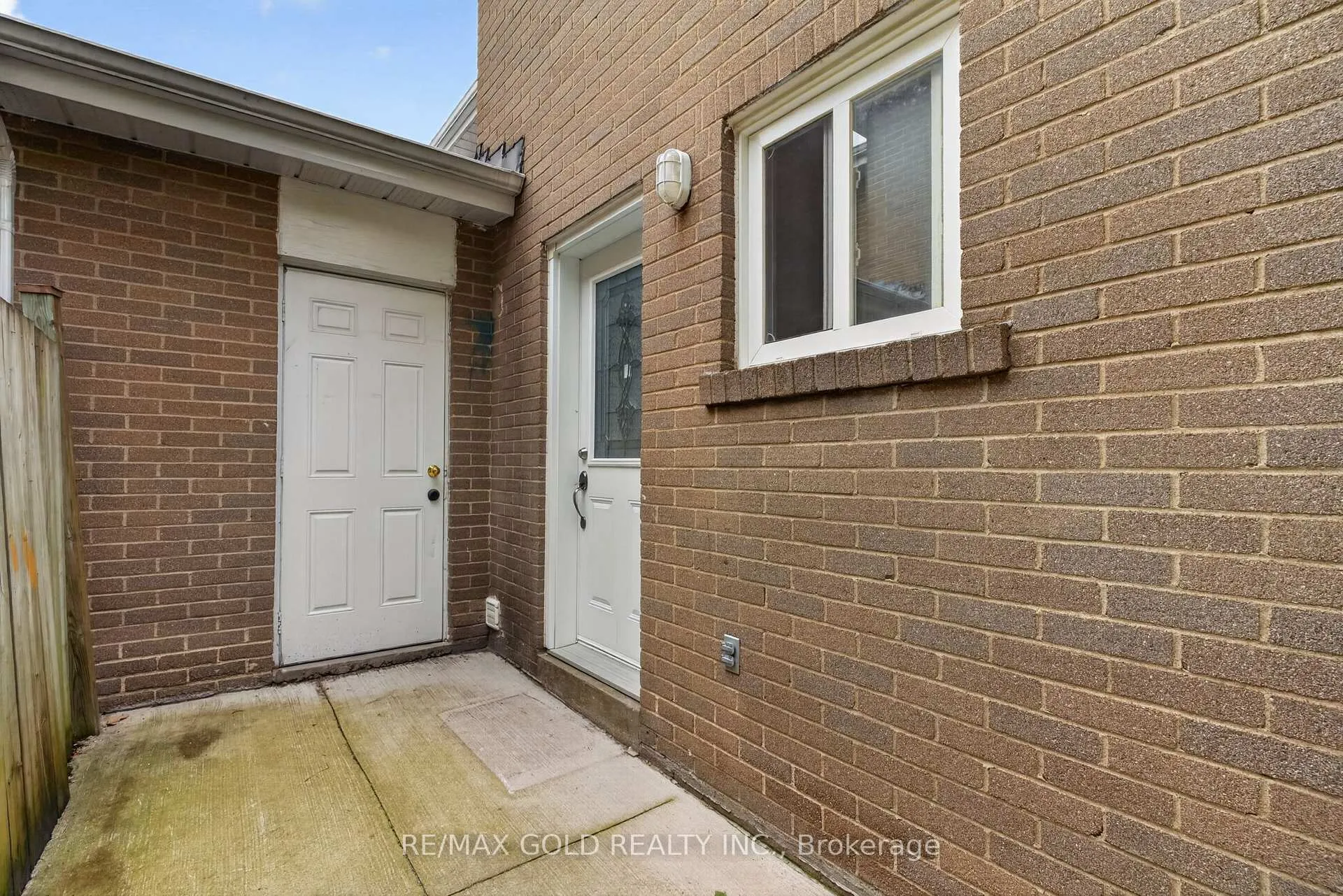 Photo 36 of 83 Cathcart Crescent, Brampton, Avondale — HOMEH