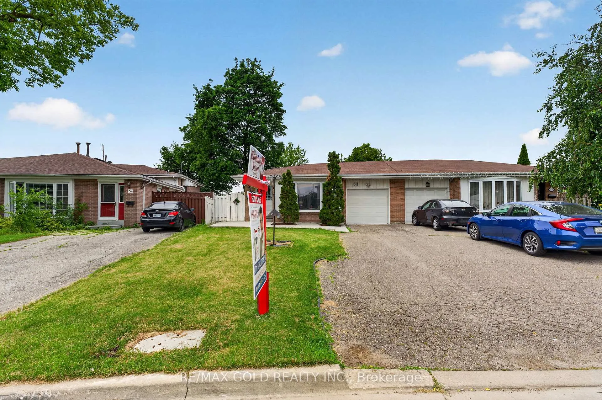 Photo 3 of 53 Dalraith Crescent, Brampton, Southgate — HOMEH