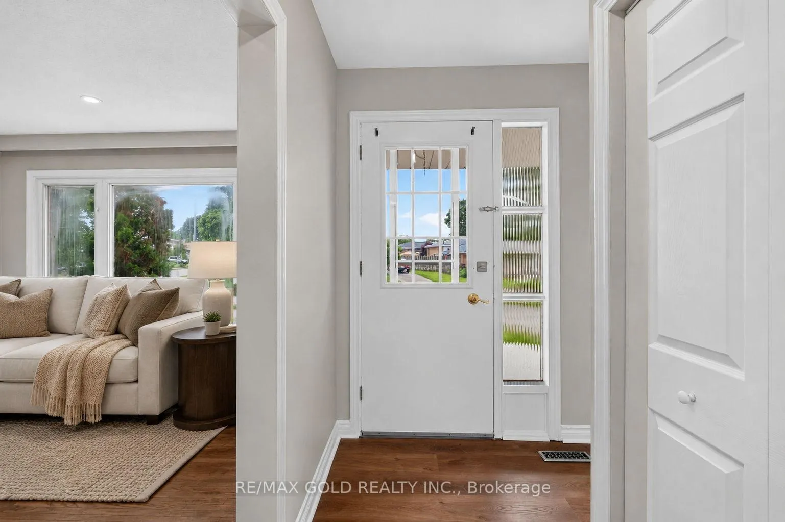 Photo 6 of 53 Dalraith Crescent, Brampton, Southgate — HOMEH
