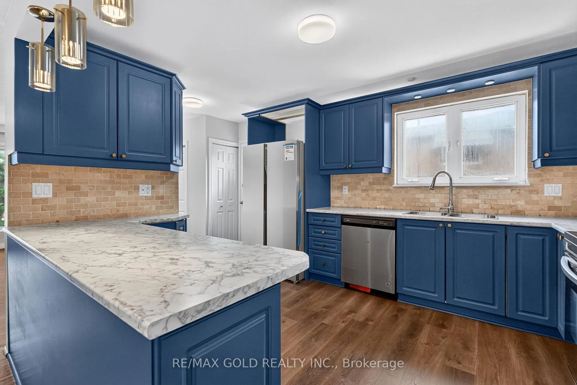 Photo 13 of 53 Dalraith Crescent, Brampton, Southgate — HOMEH