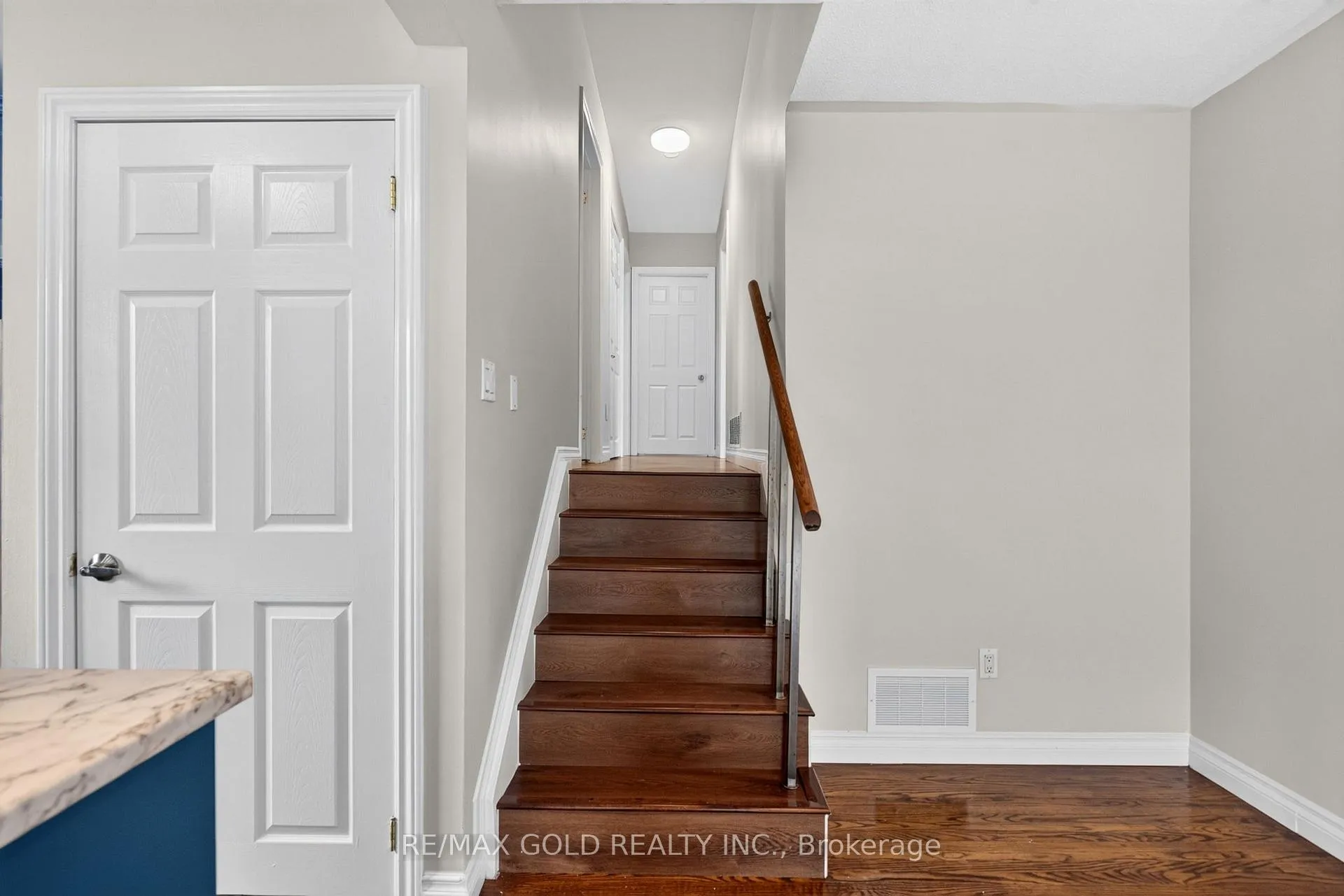 Photo 17 of 53 Dalraith Crescent, Brampton, Southgate — HOMEH