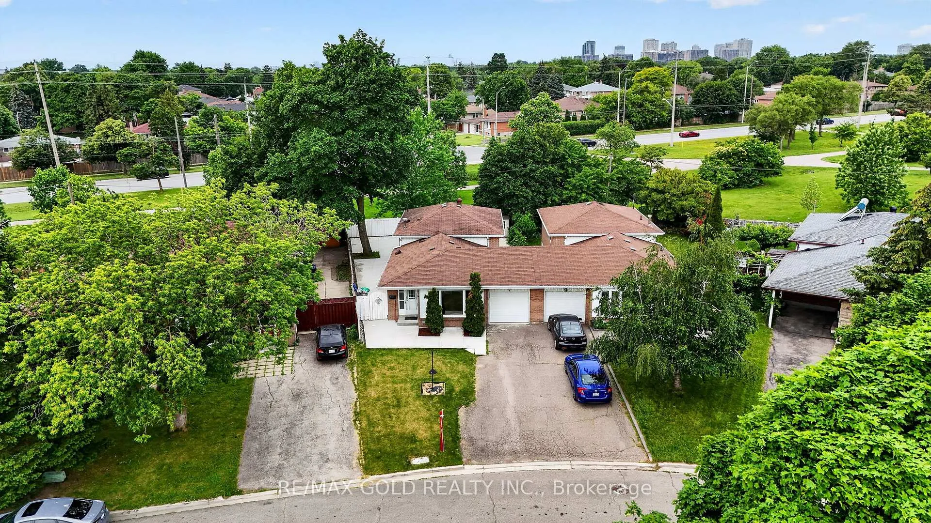 Photo 33 of 53 Dalraith Crescent, Brampton, Southgate — HOMEH