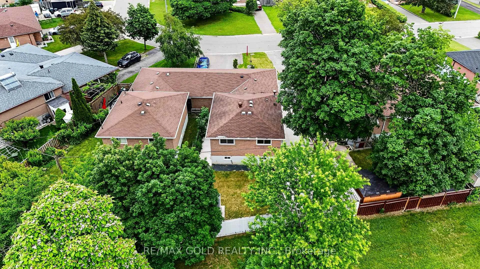 Photo 35 of 53 Dalraith Crescent, Brampton, Southgate — HOMEH