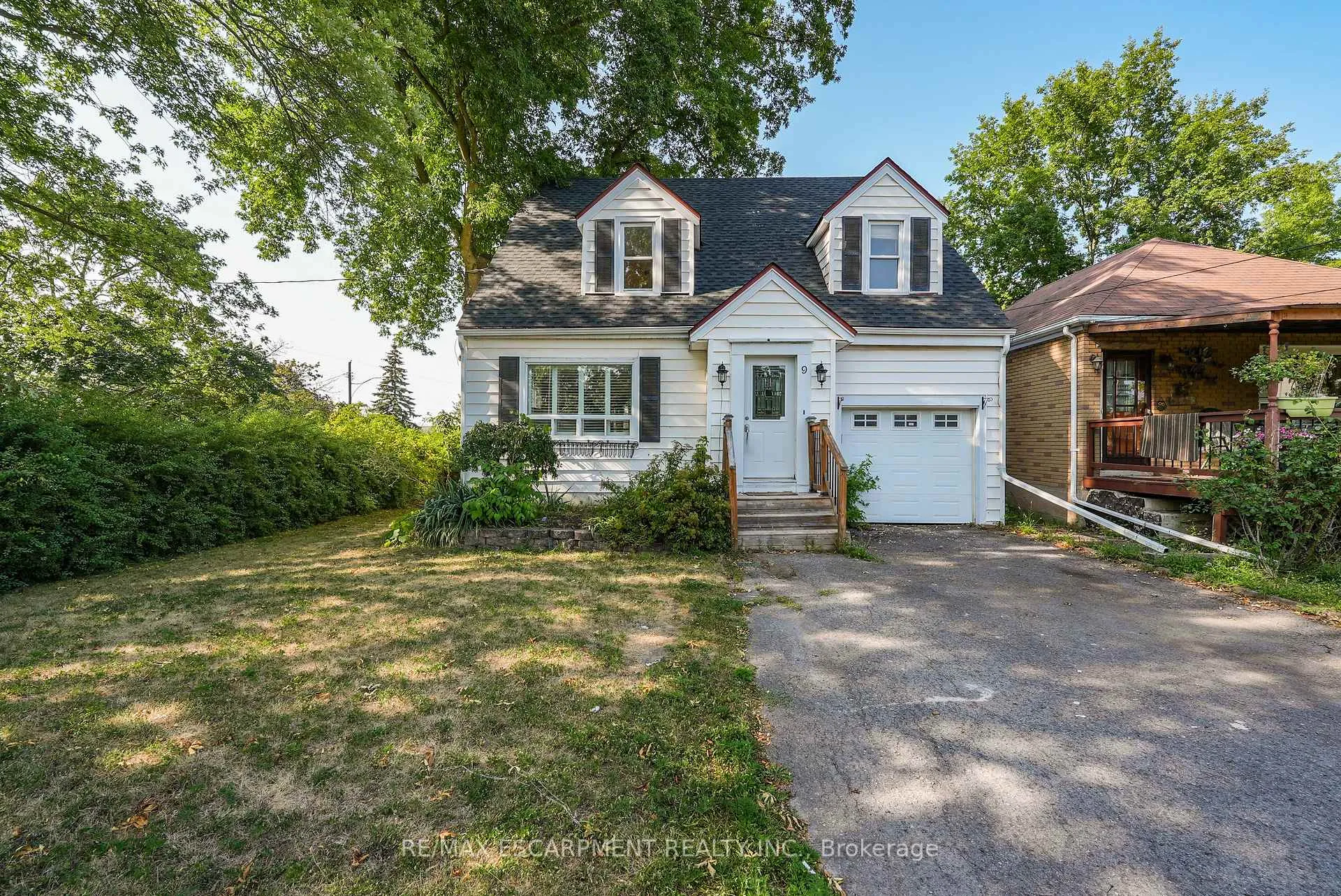 Photo of 9 Arlington Avenue