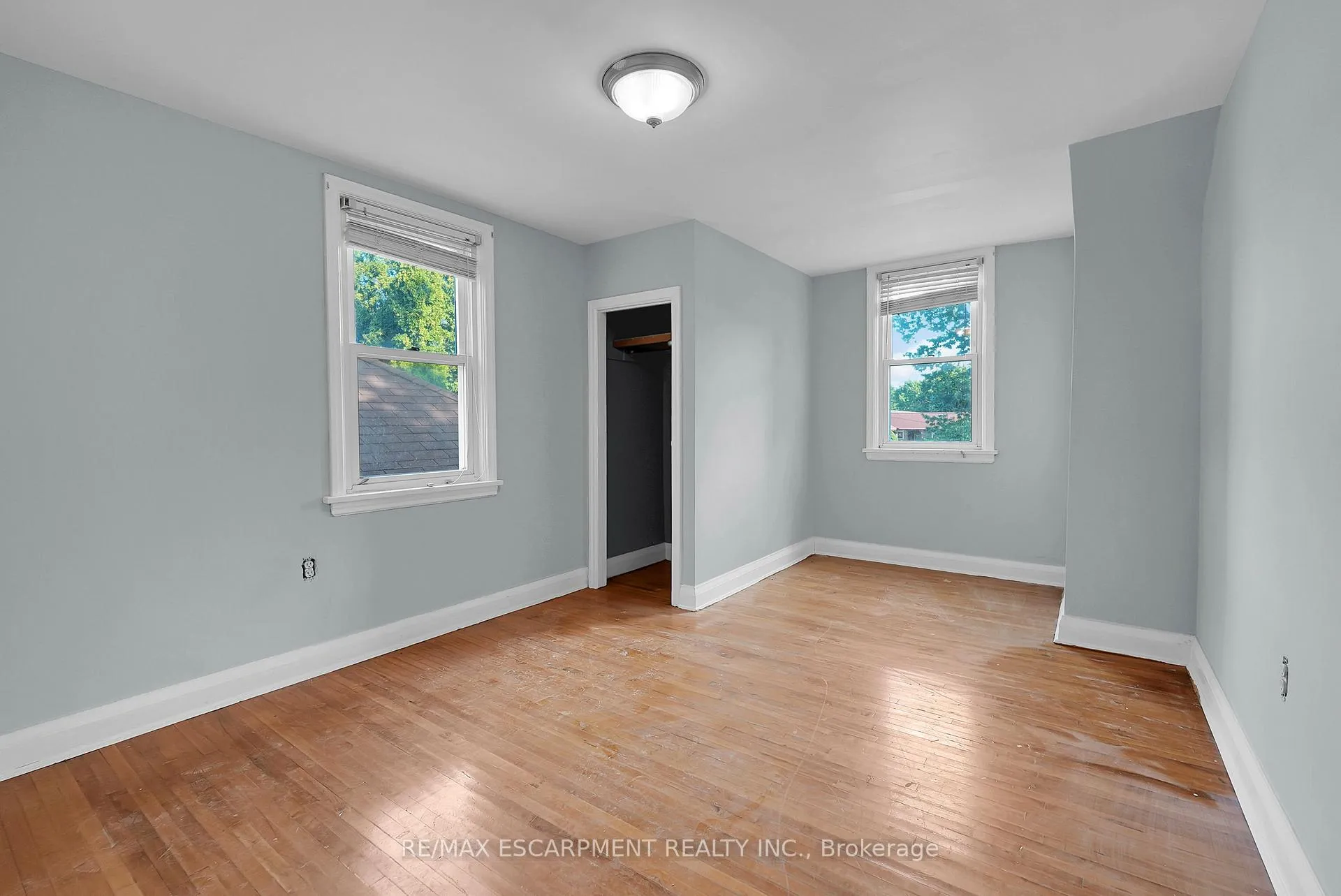 Photo 13 of 9 Arlington Avenue, St. Catharines, E. Chester — HOMEH