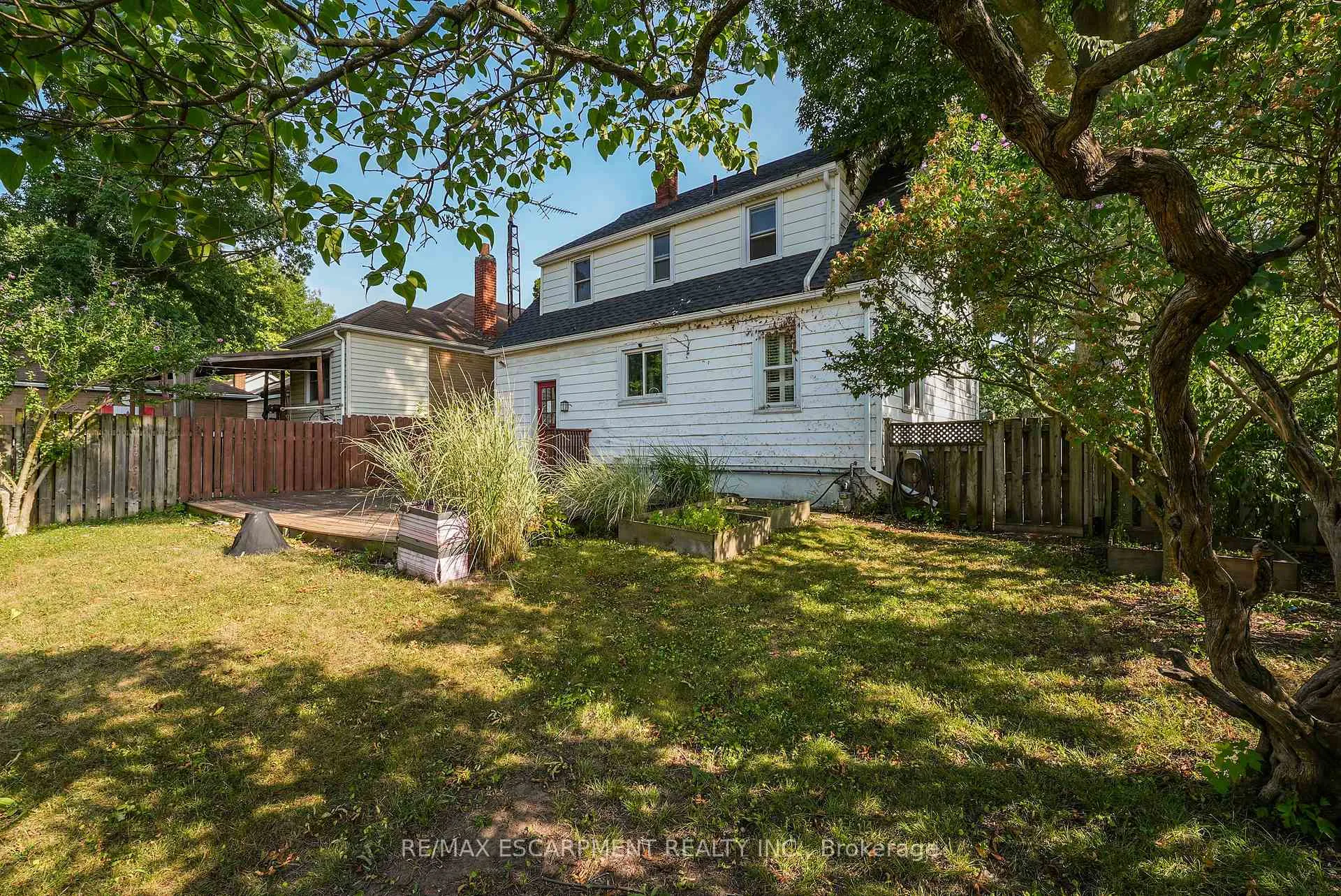 Photo 20 of 9 Arlington Avenue, St. Catharines, E. Chester — HOMEH