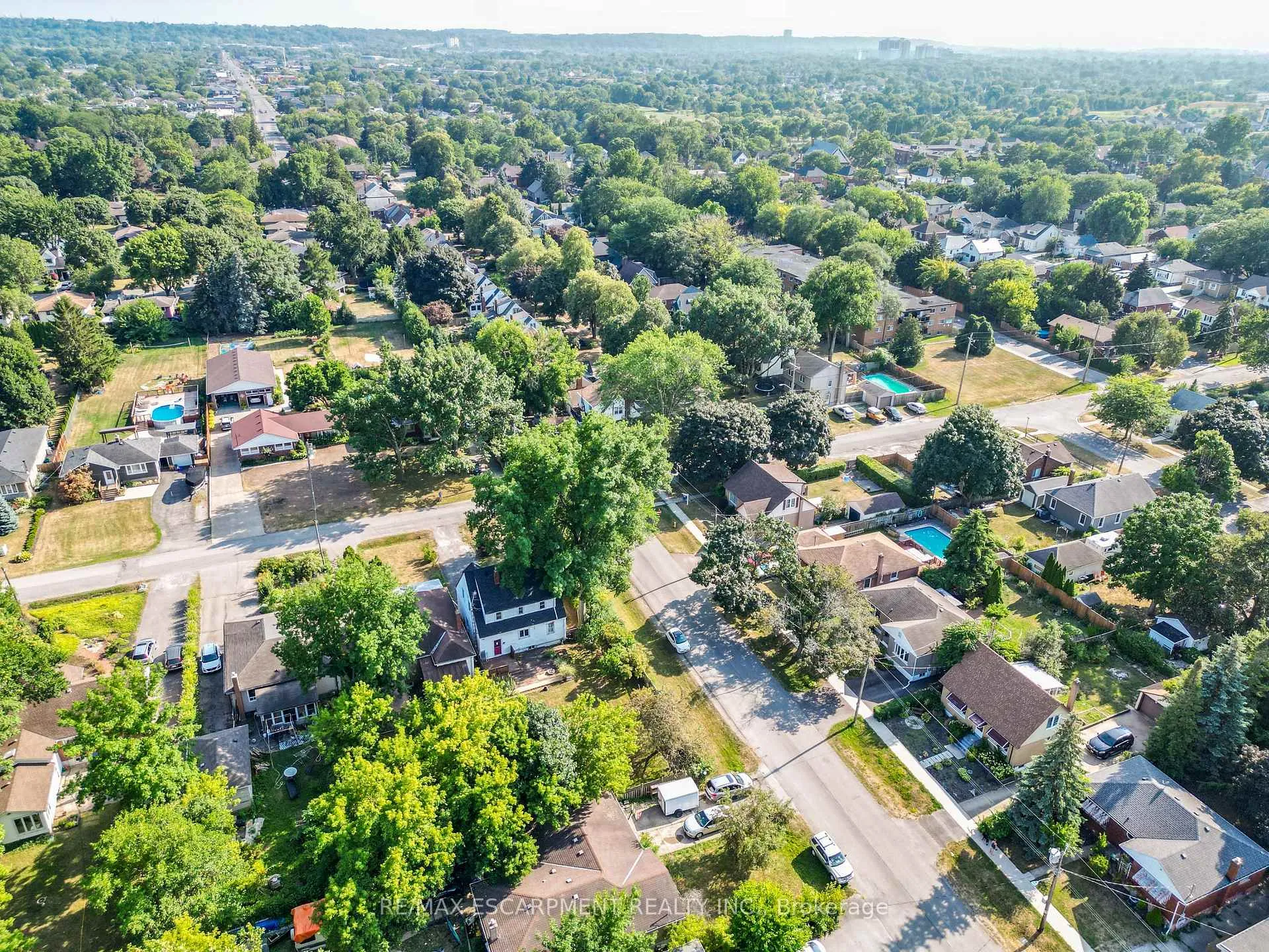 Photo 23 of 9 Arlington Avenue, St. Catharines, E. Chester — HOMEH