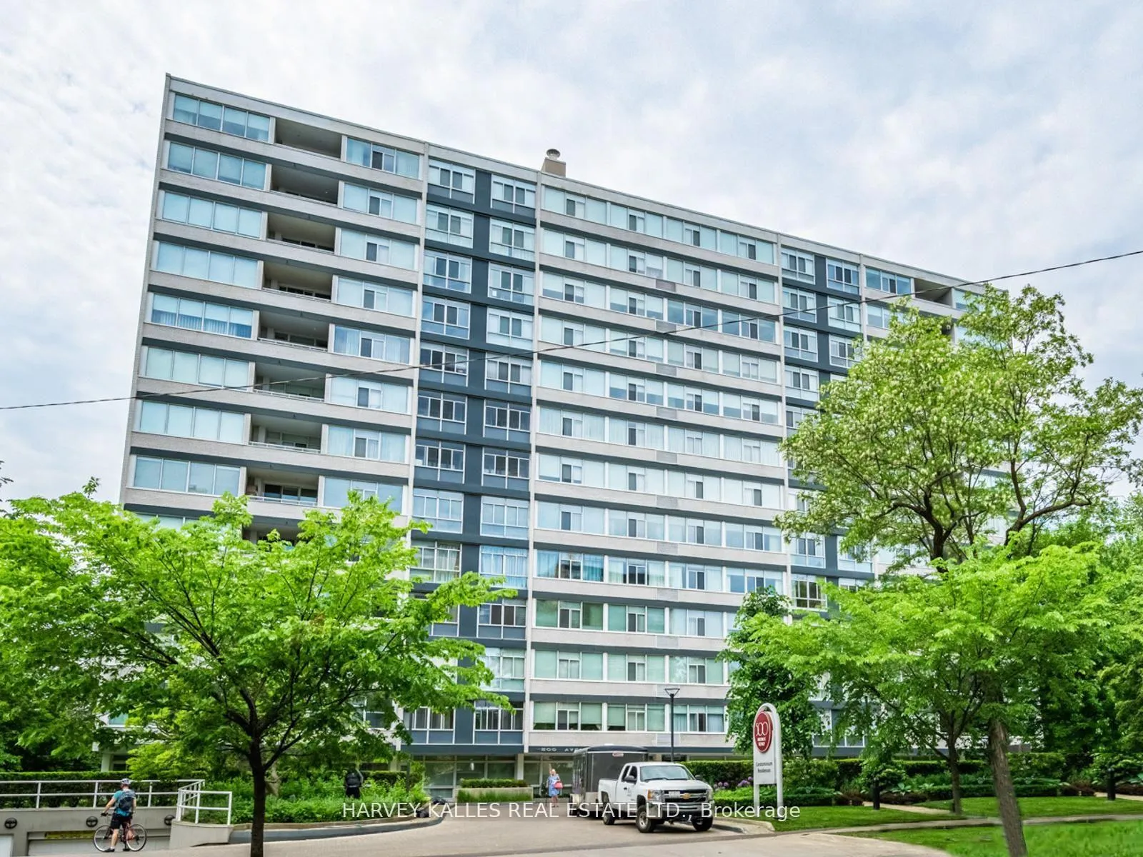 Front of Unit 1201, 500 Avenue Road