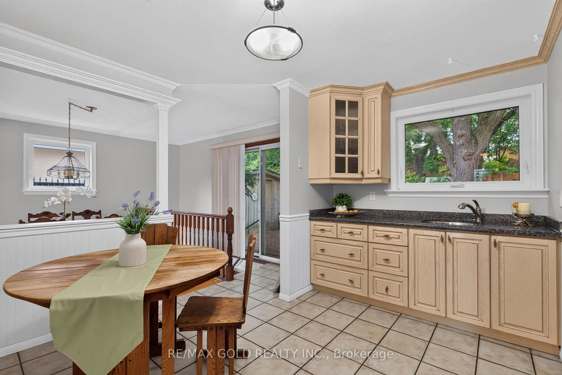 Photo 17 of 17 Duke Road, Brampton, Southgate — HOMEH